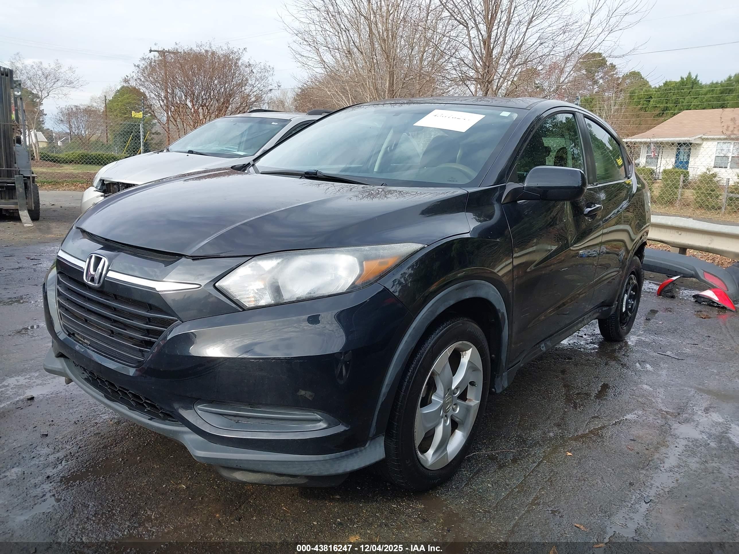HONDA HR-V image 2
