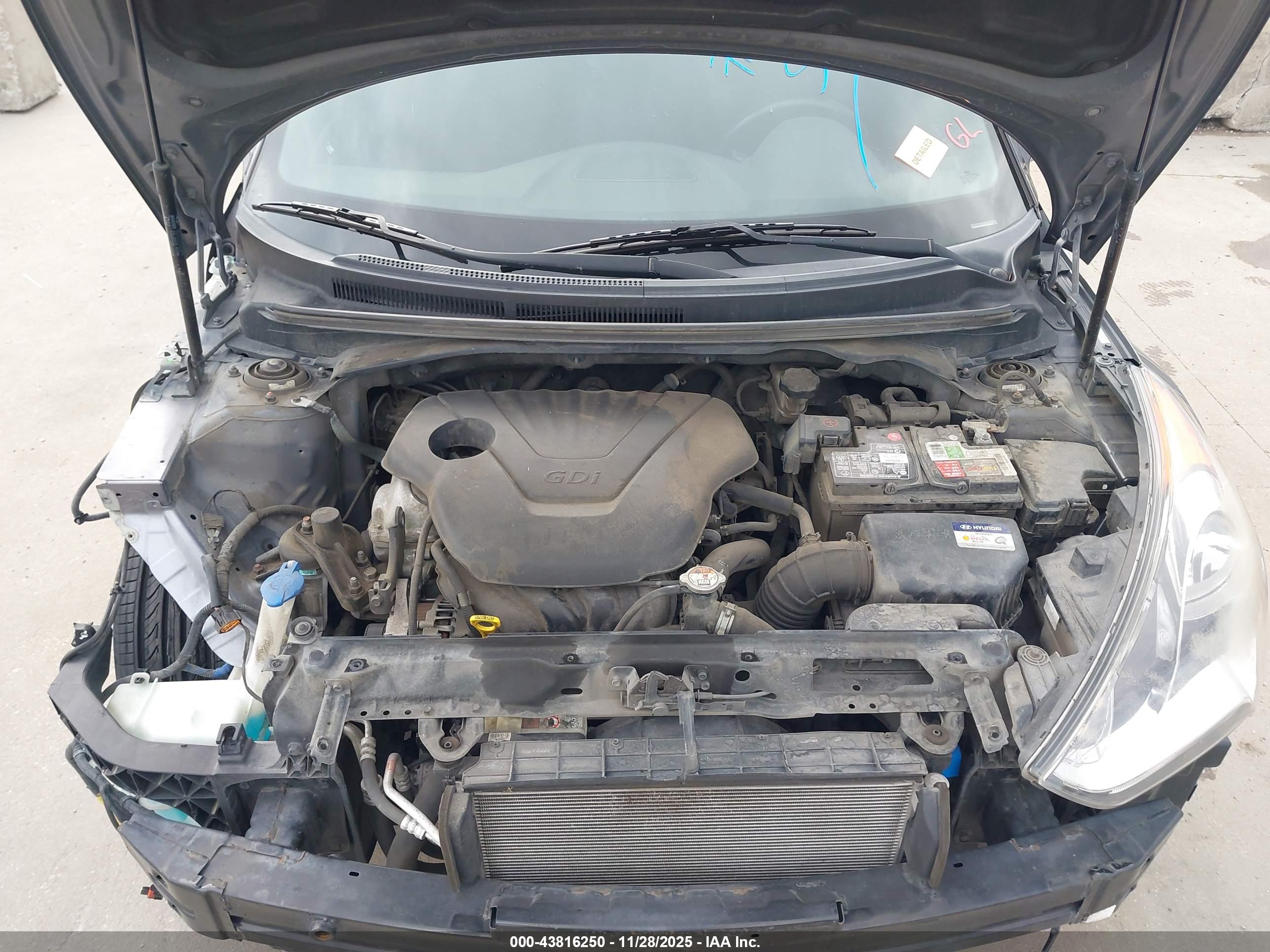 HYUNDAI VELOSTER image 10