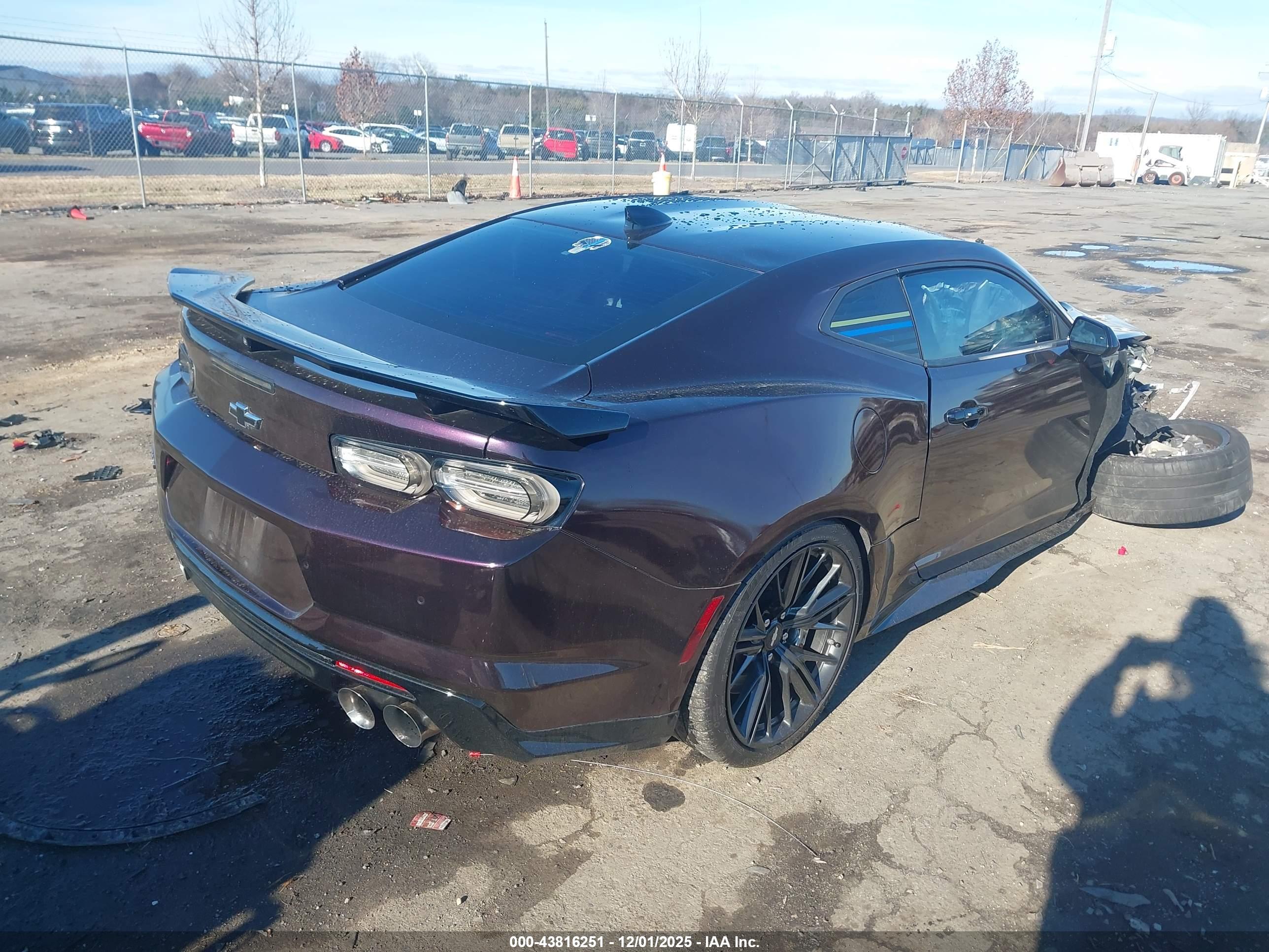 CHEVROLET CAMARO image 4