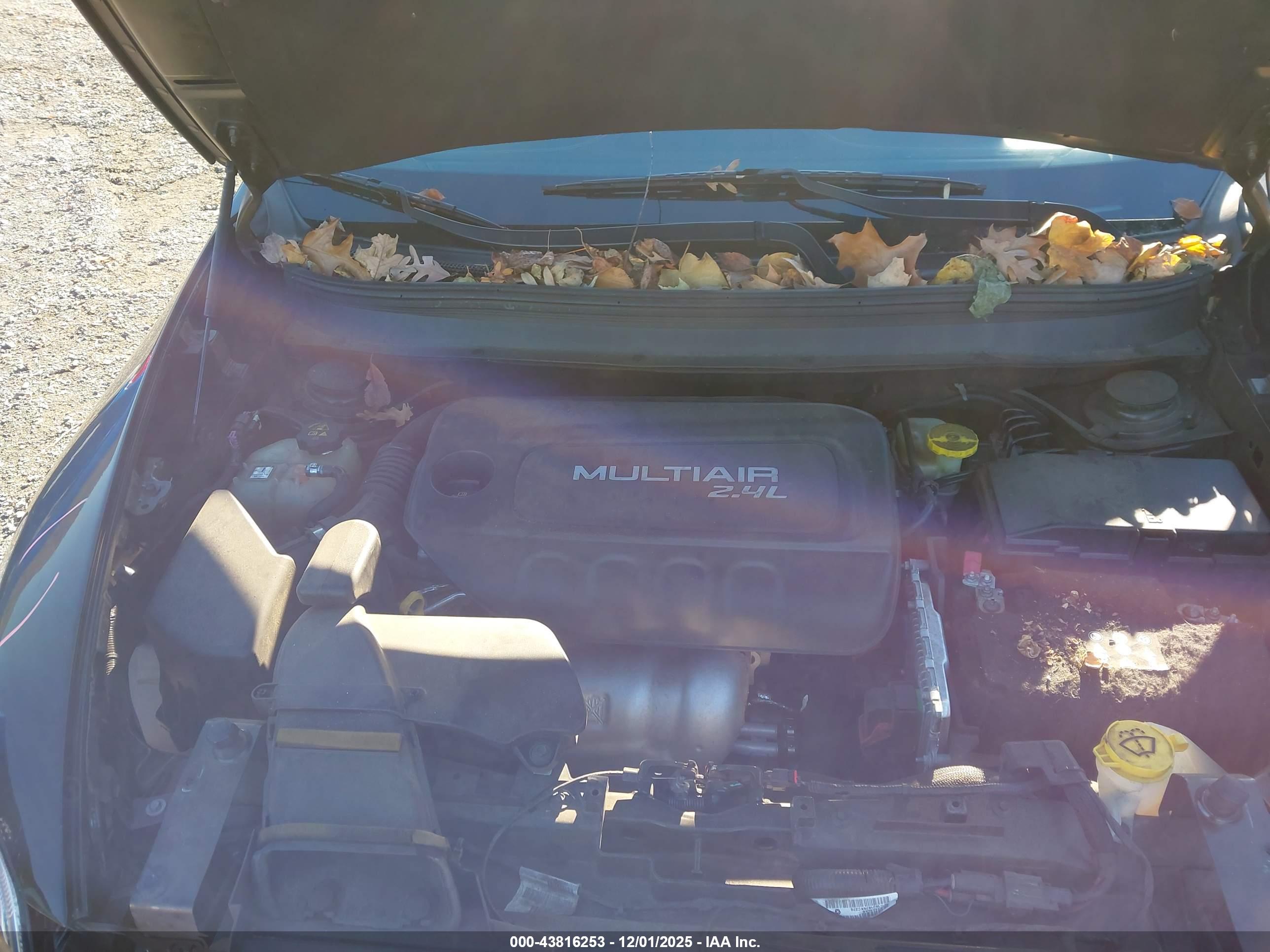 JEEP CHEROKEE image 10