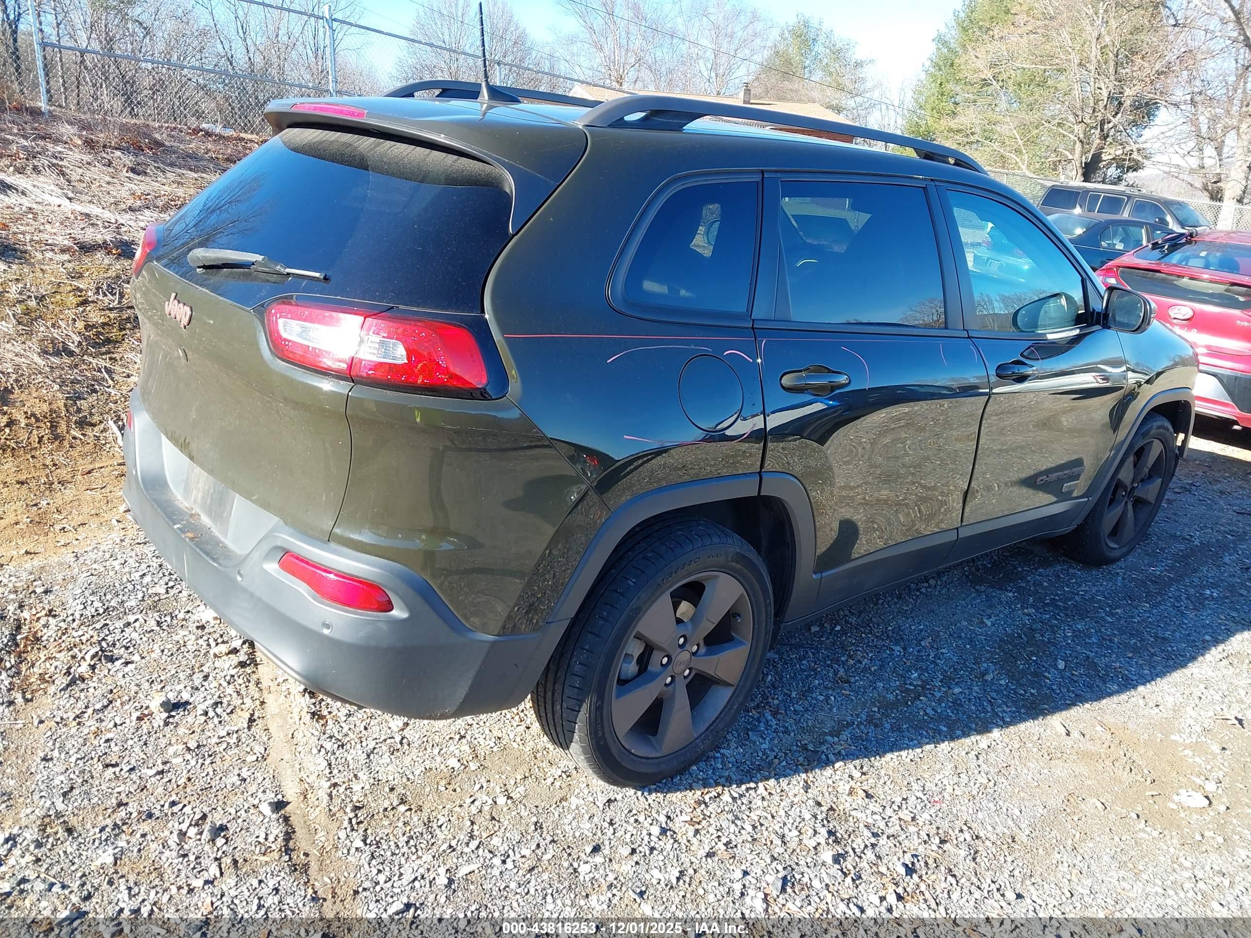JEEP CHEROKEE image 4