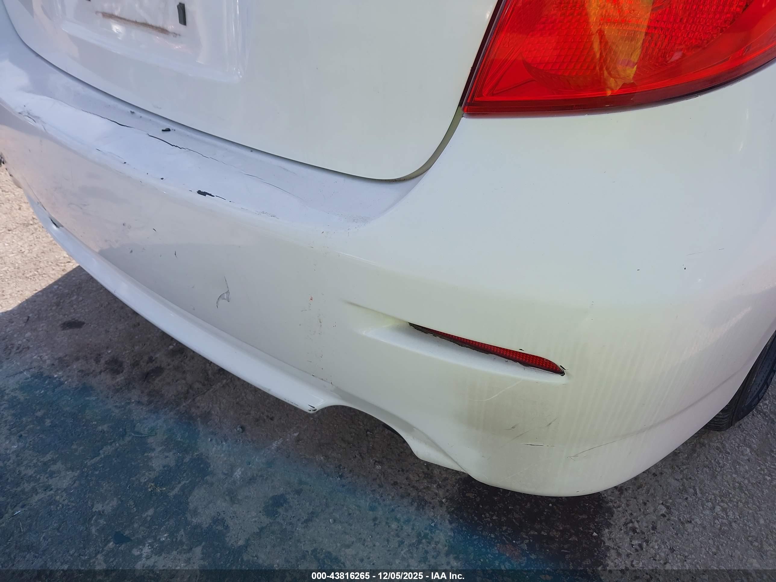 TOYOTA MATRIX image 6