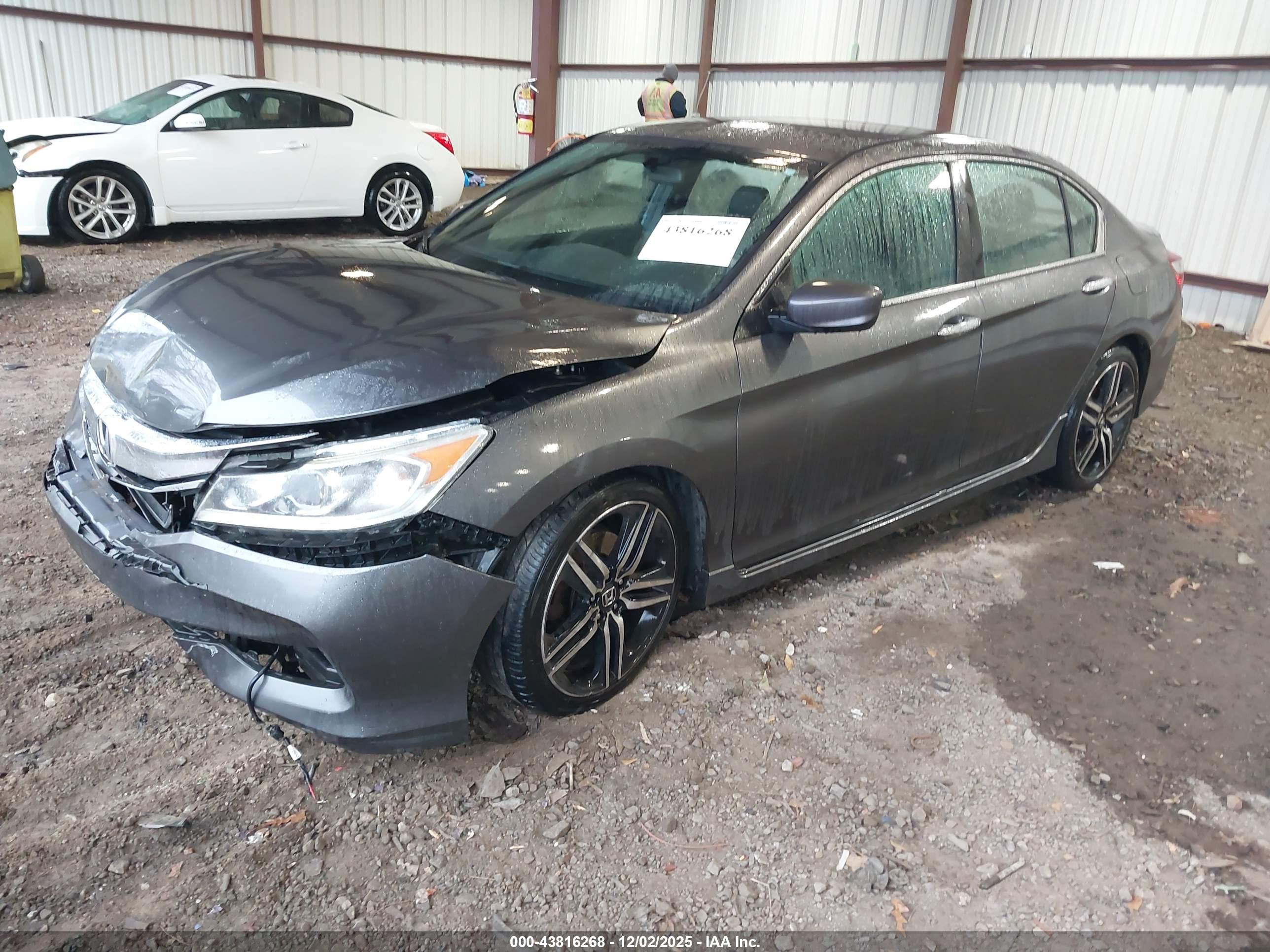 HONDA ACCORD image 2