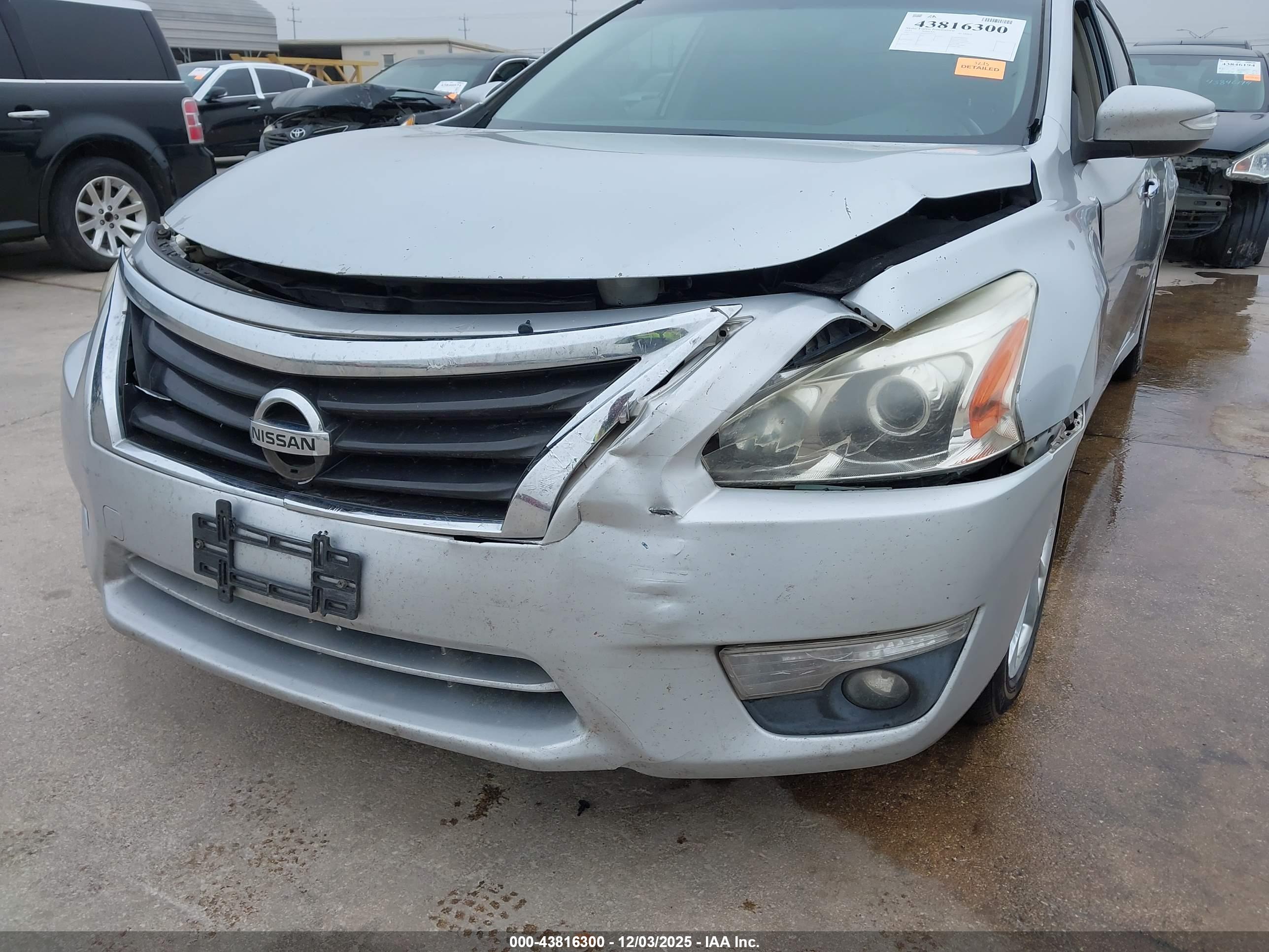 NISSAN ALTIMA image 6