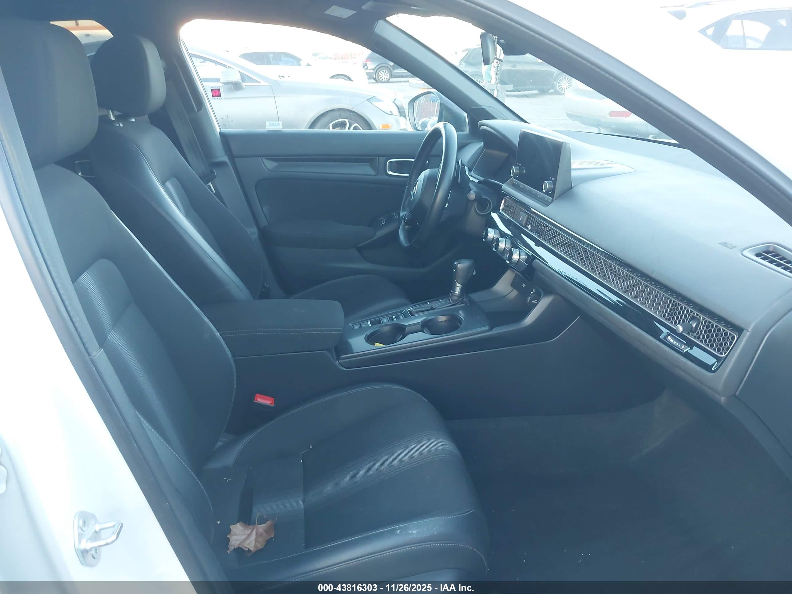 HONDA CIVIC image 5