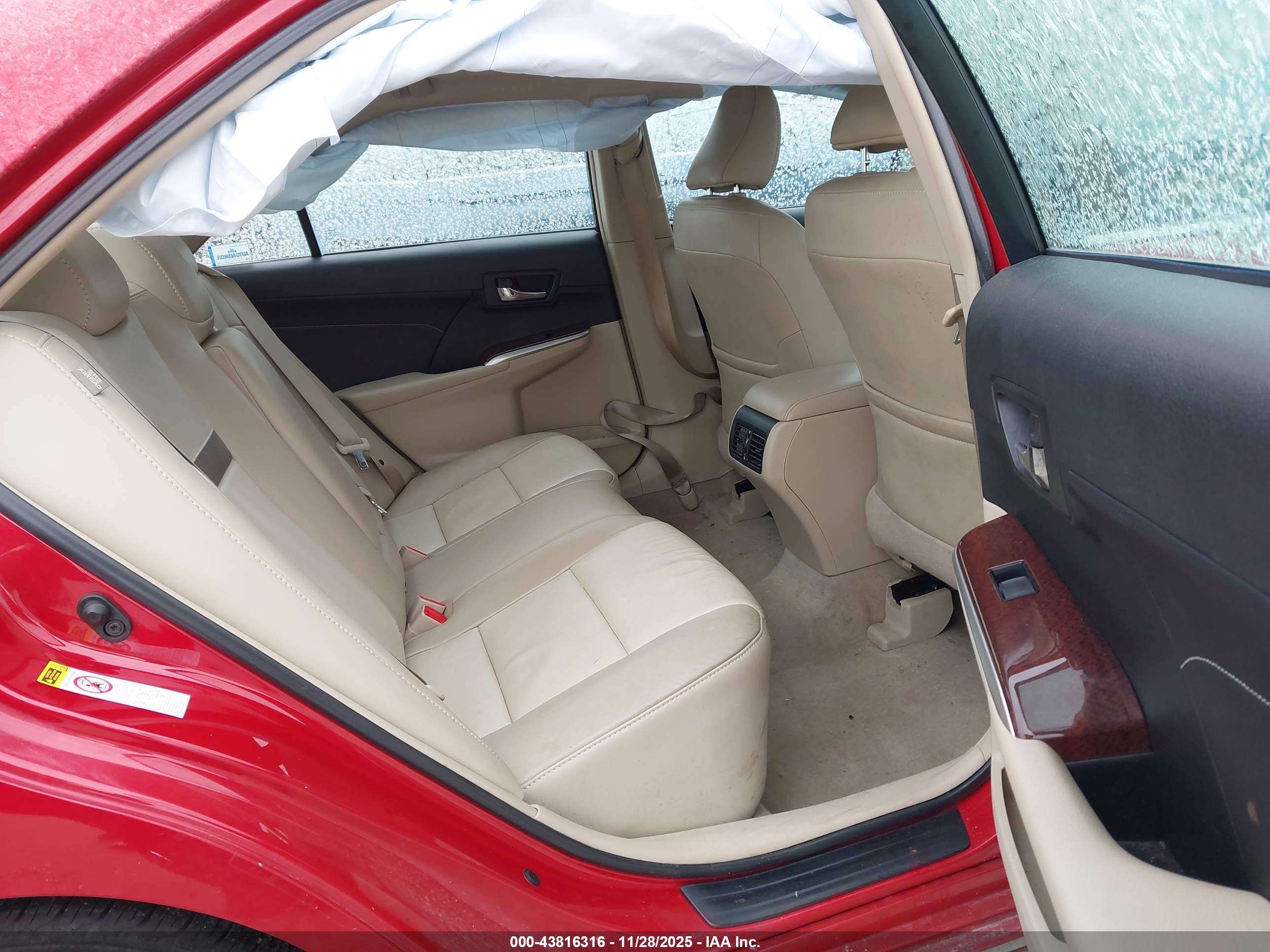 TOYOTA CAMRY image 8