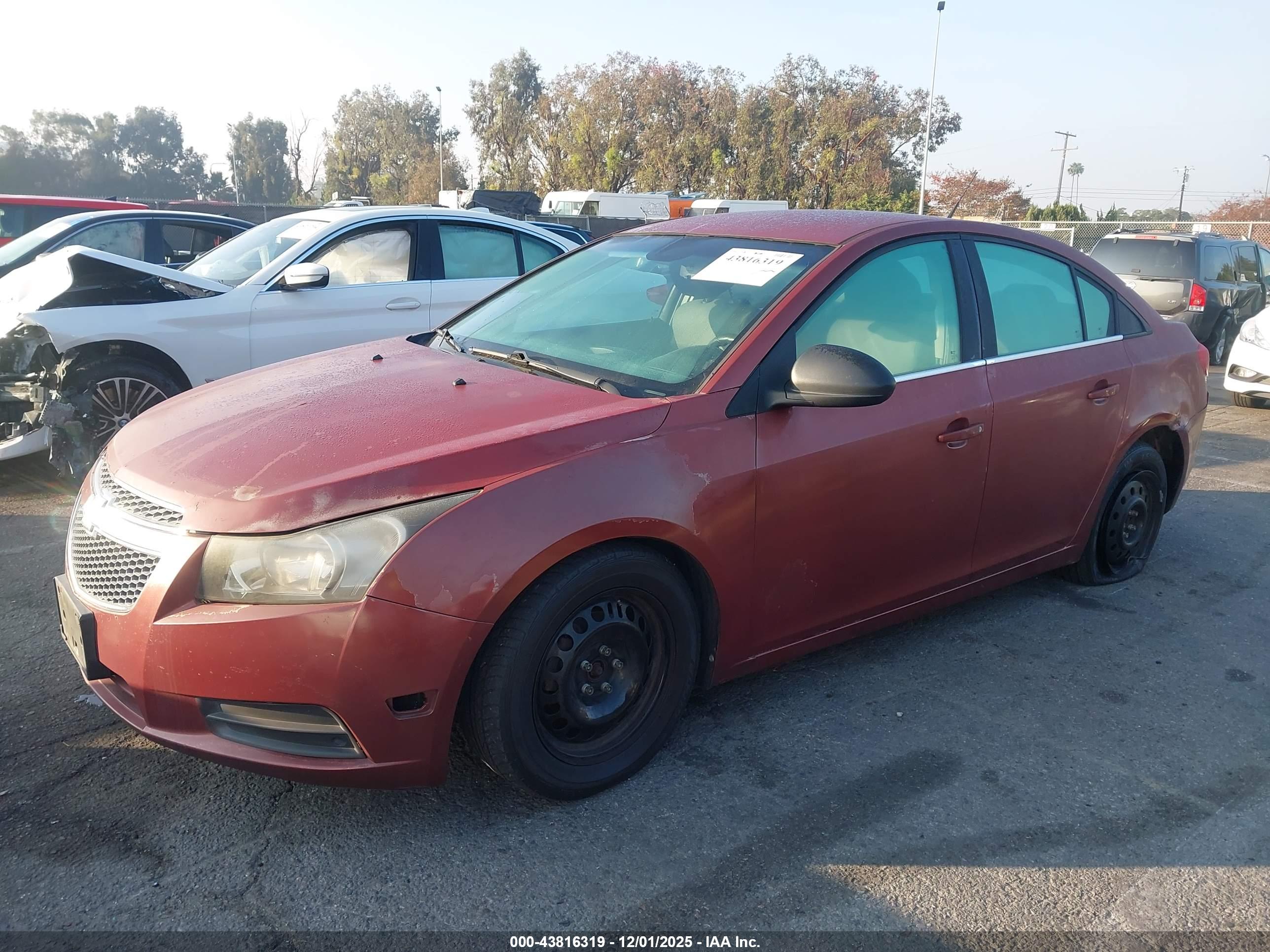 CHEVROLET CRUZE image 2