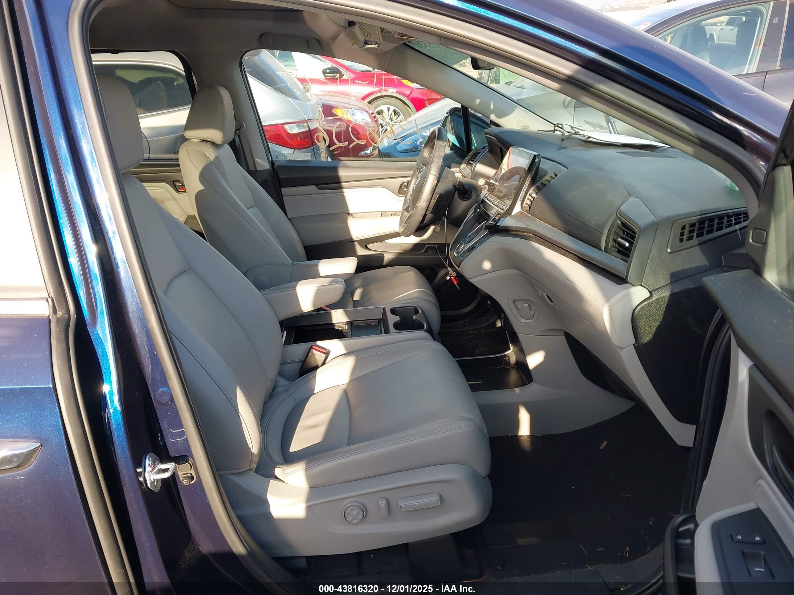 HONDA ODYSSEY image 5