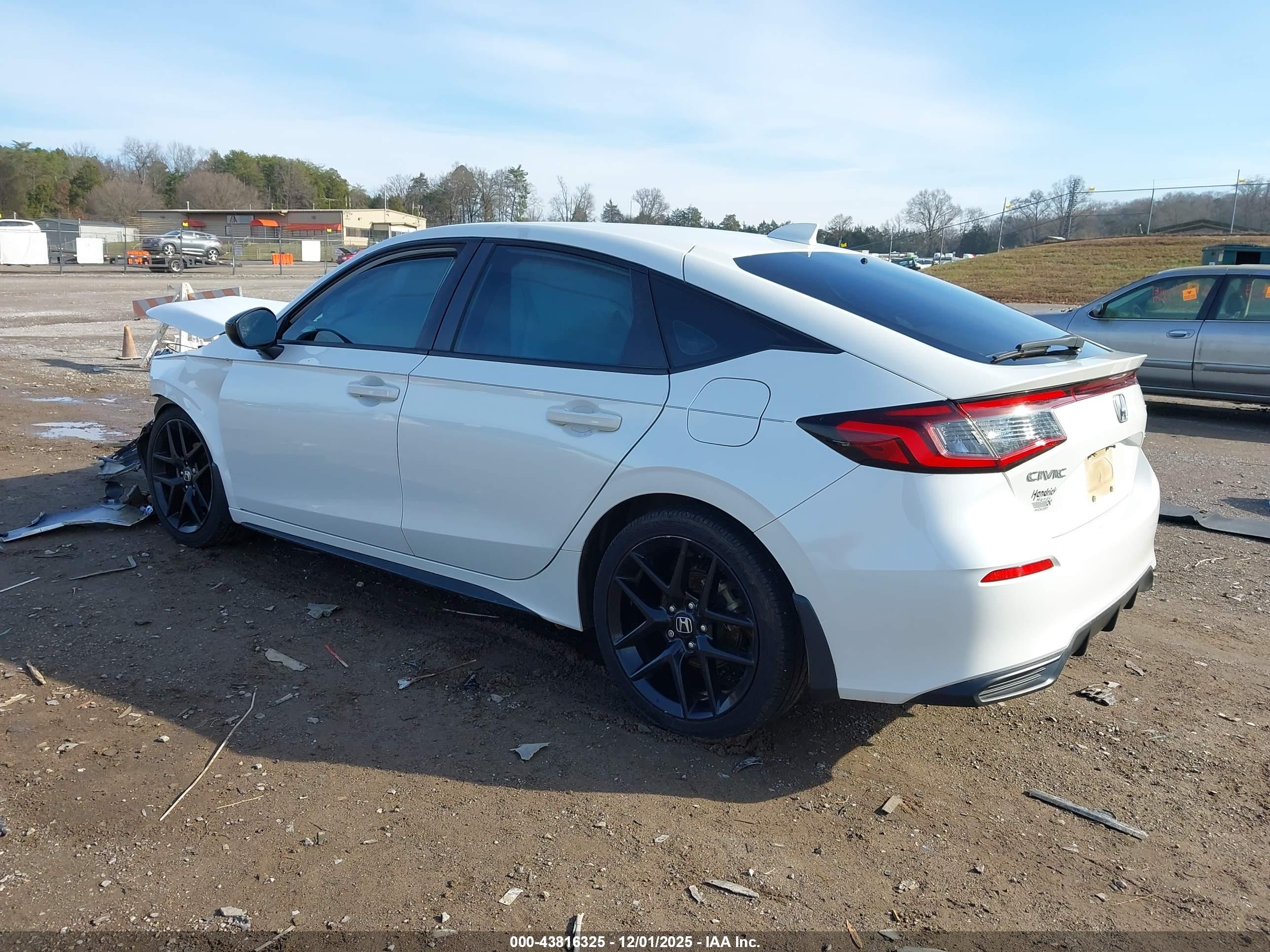 HONDA CIVIC image 3