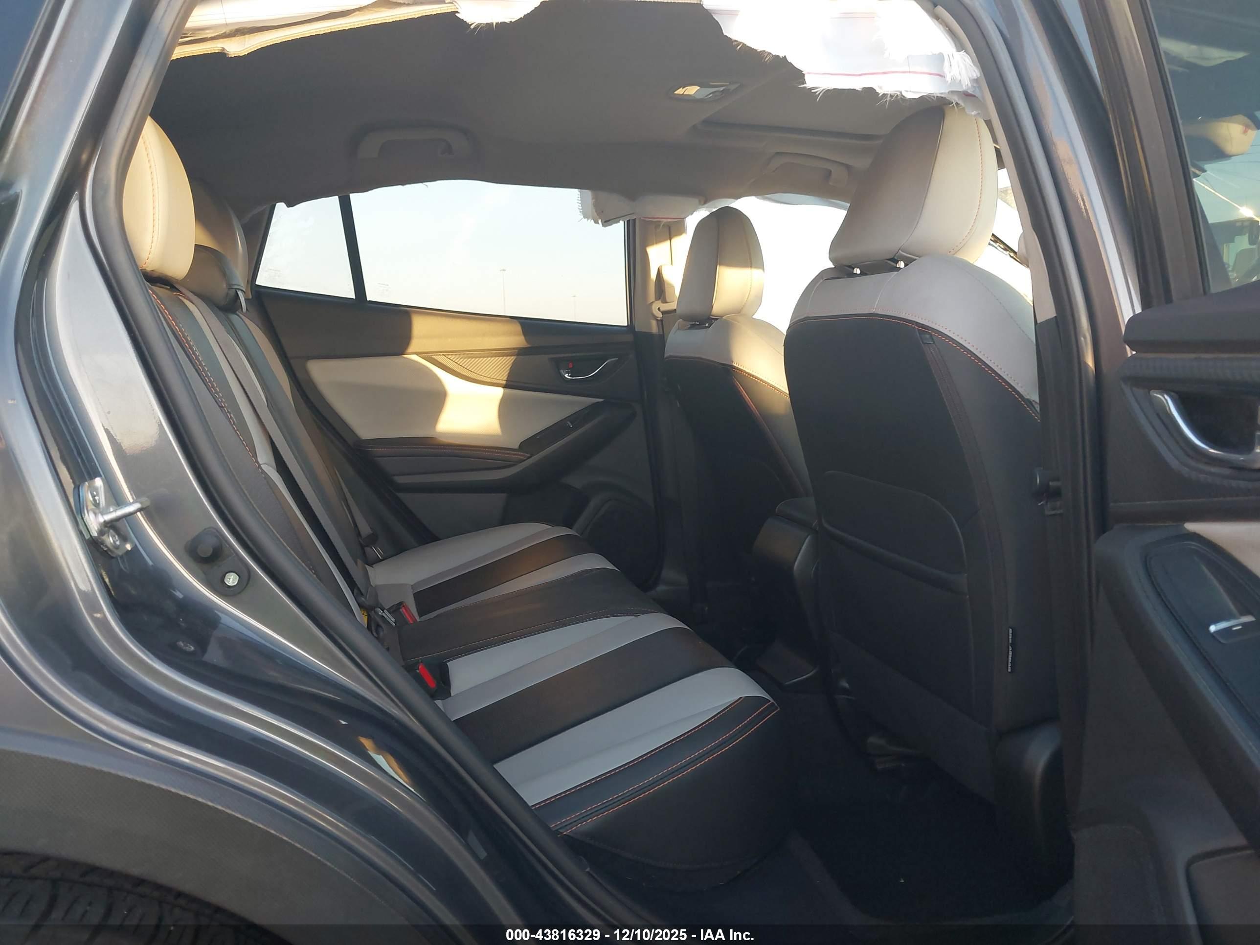 SUBARU CROSSTREK image 8