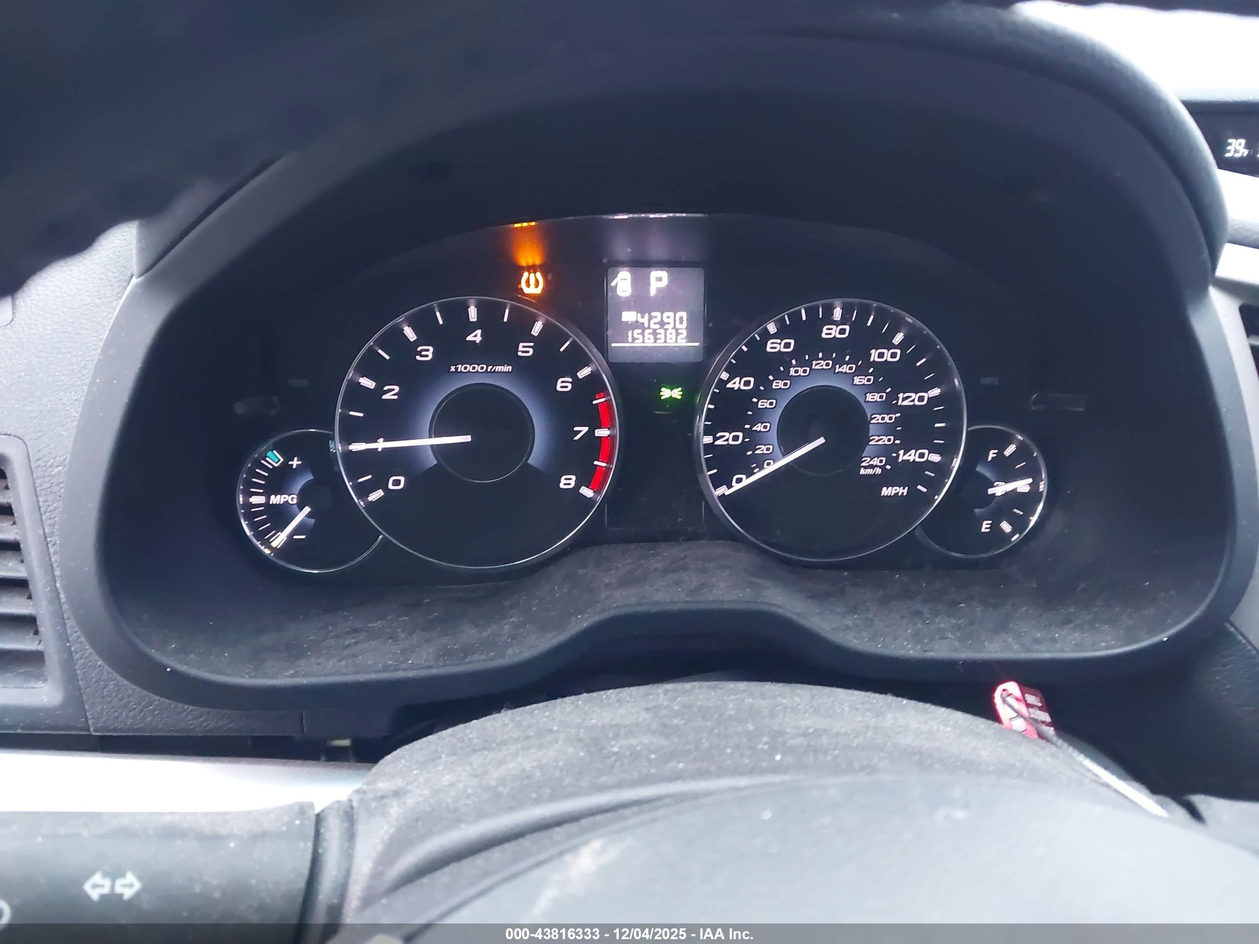 SUBARU OUTBACK image 7