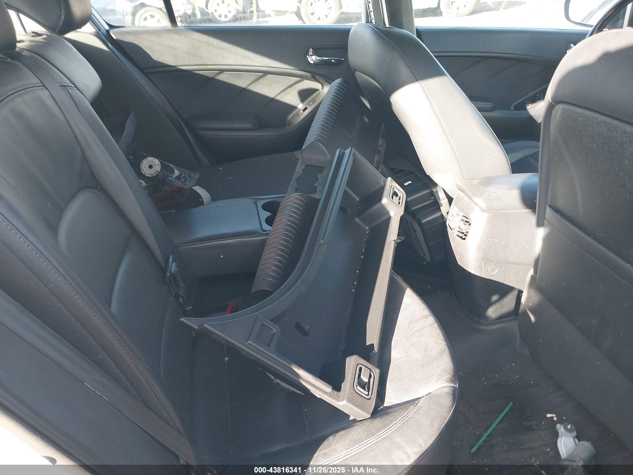 KIA FORTE image 8