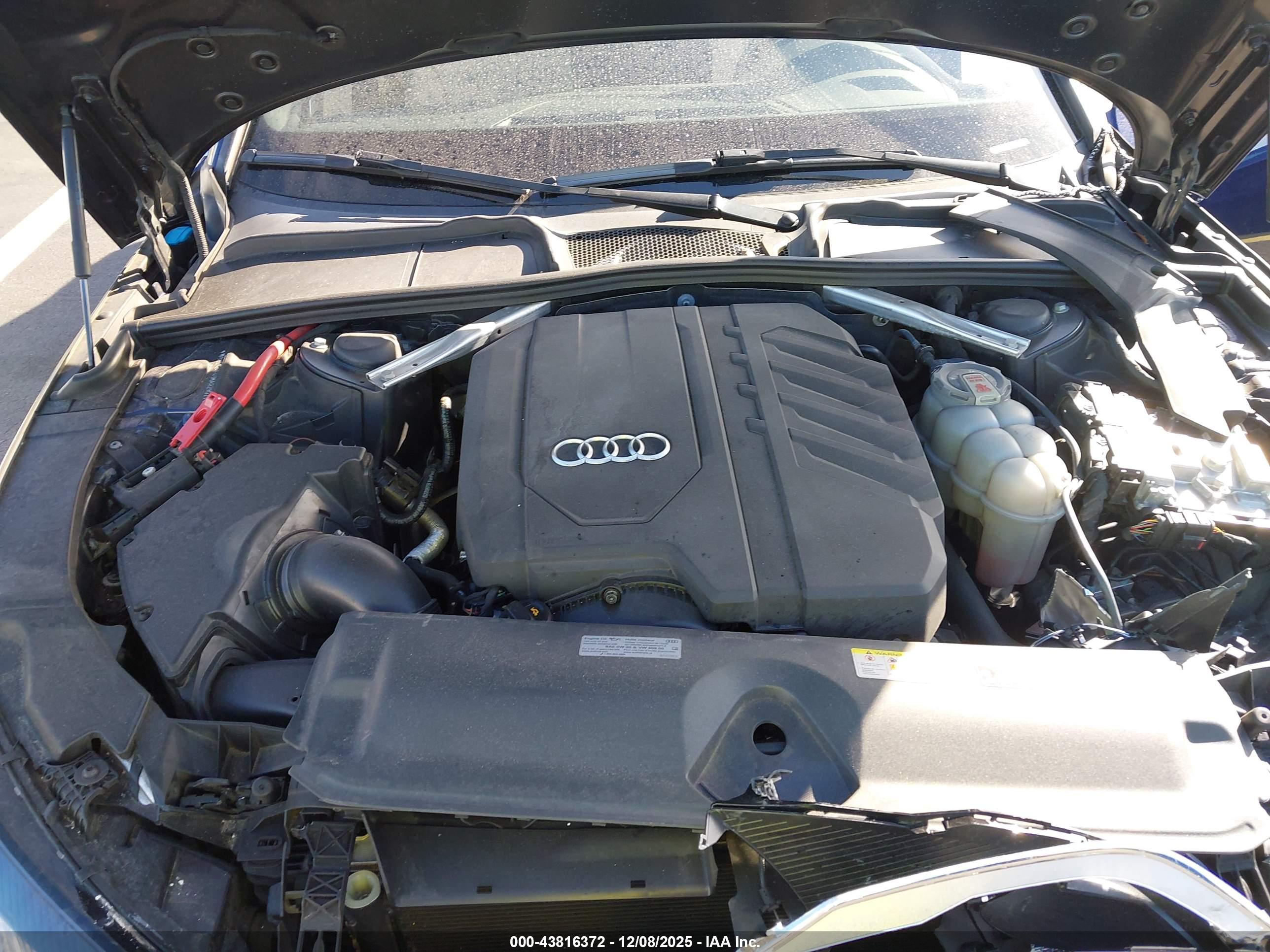 AUDI A4 image 10