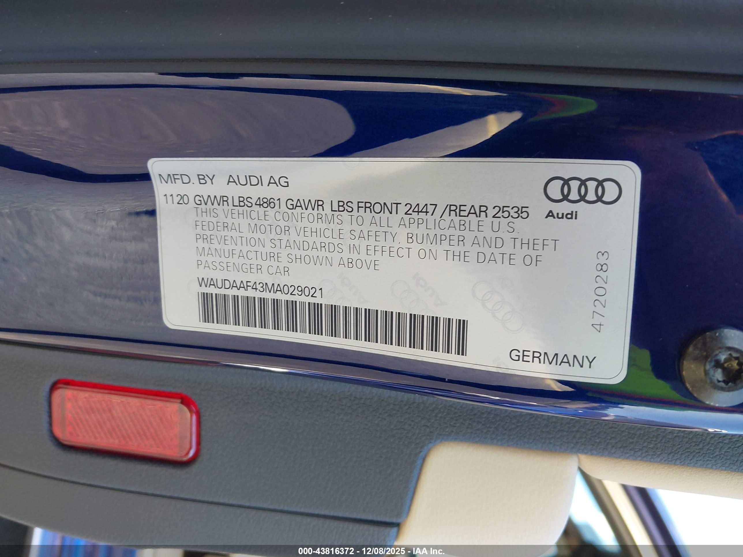 AUDI A4 image 9