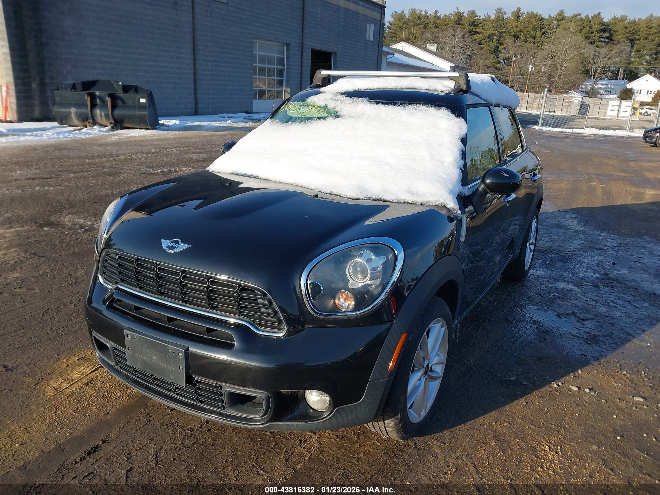 MINI COOPER image 2