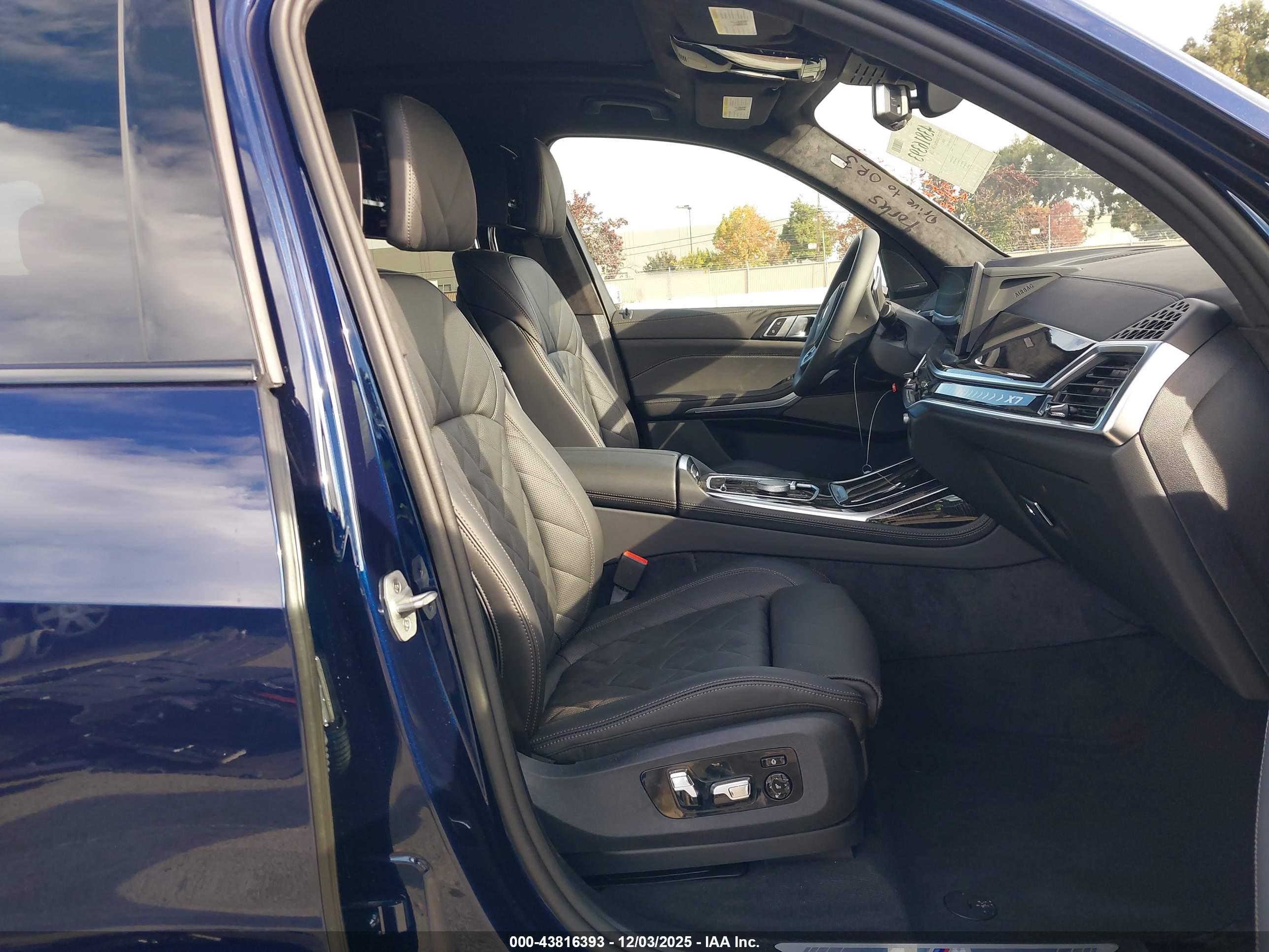 BMW X7 image 5