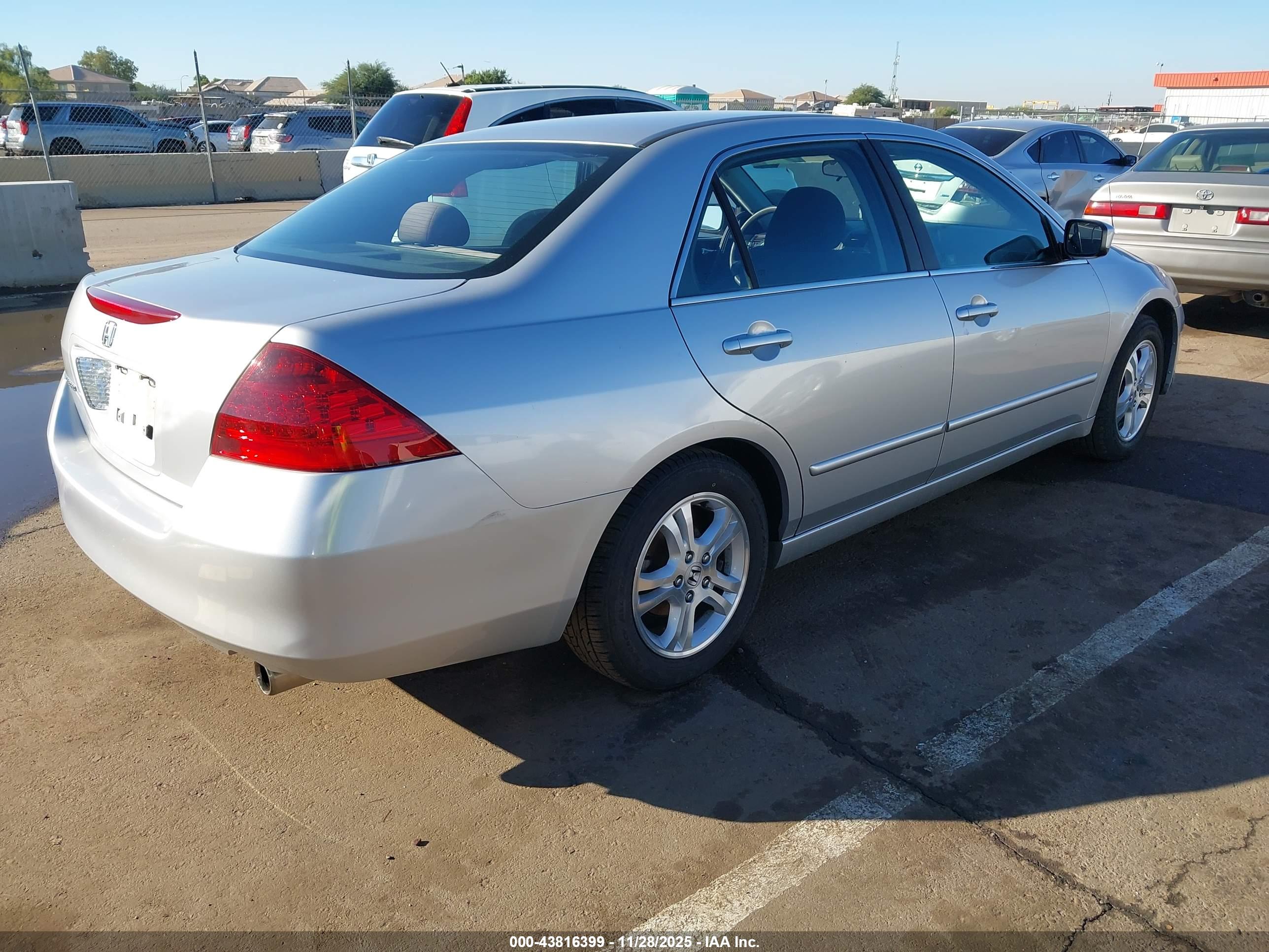 HONDA ACCORD image 4