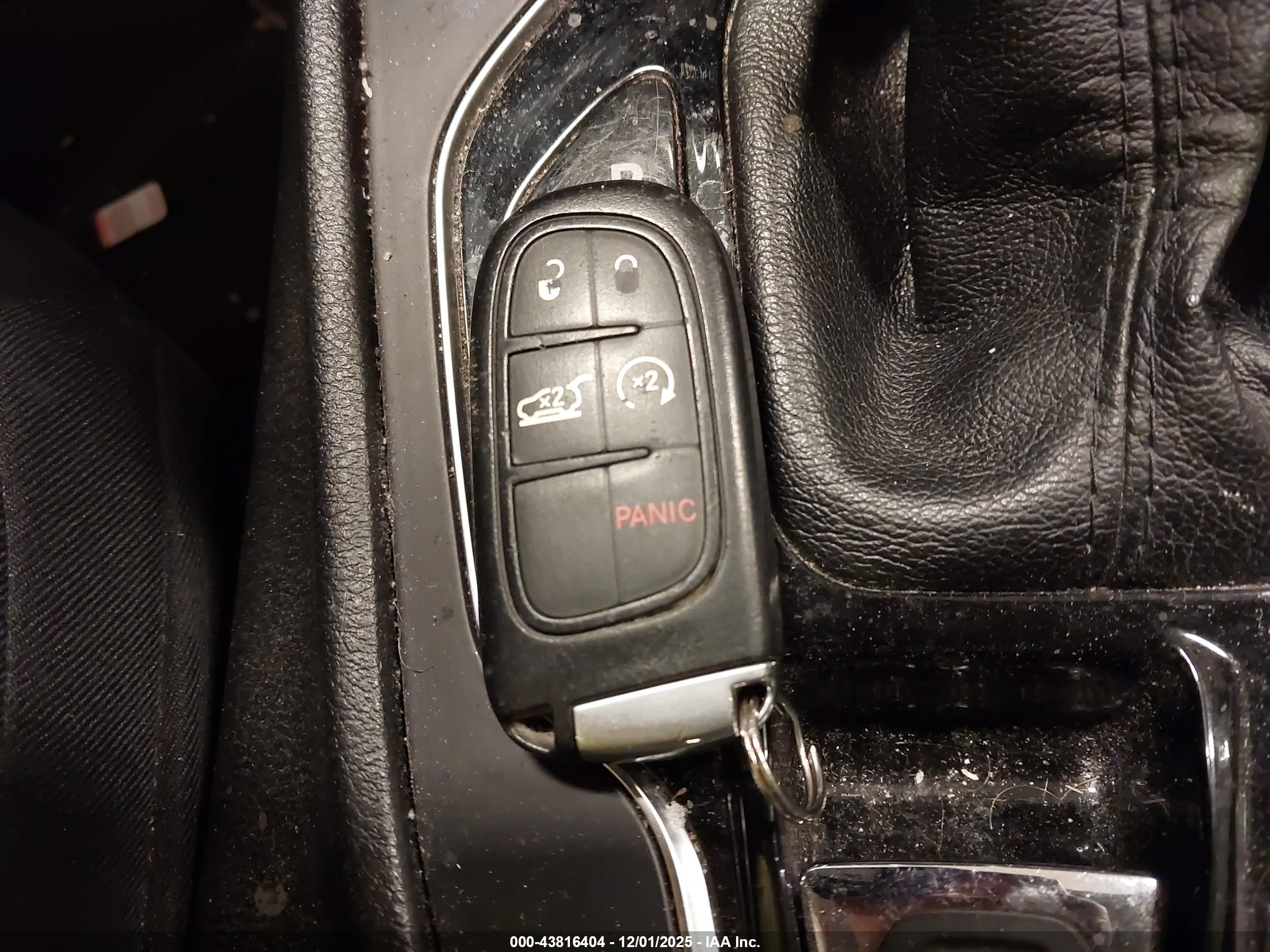 JEEP CHEROKEE image 11