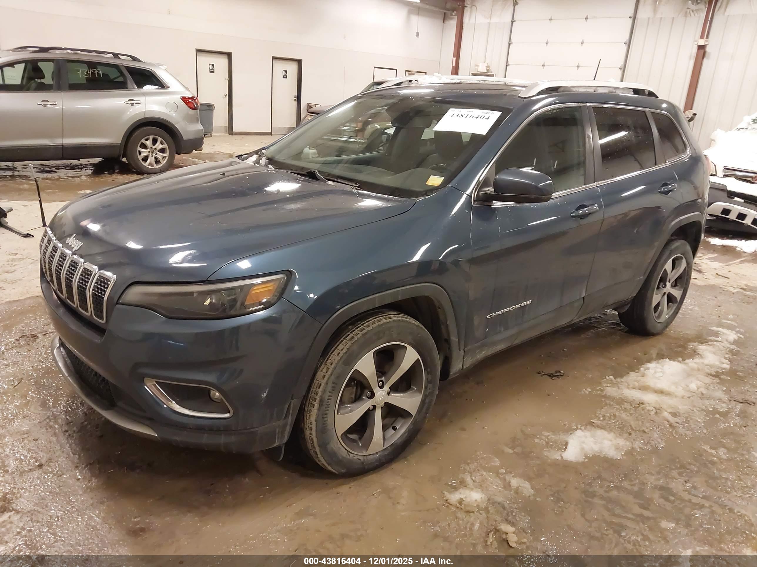 JEEP CHEROKEE image 2
