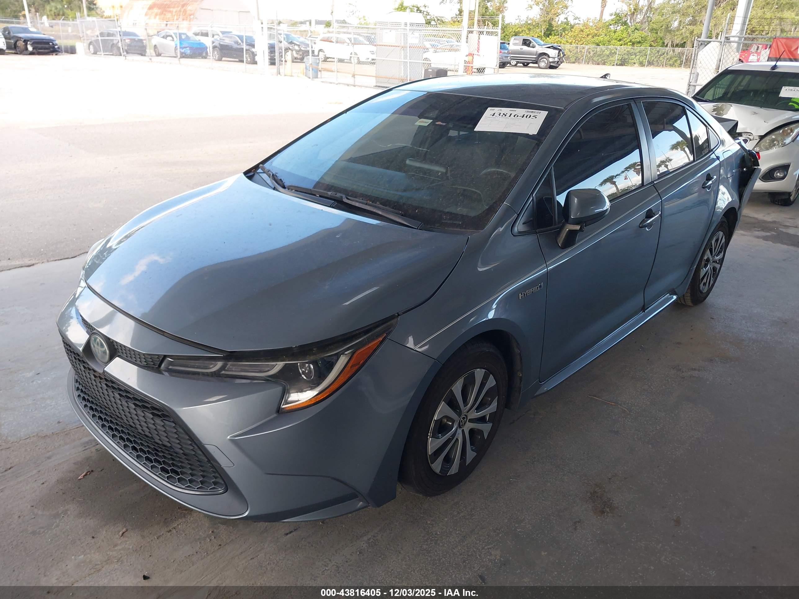 TOYOTA COROLLA image 2