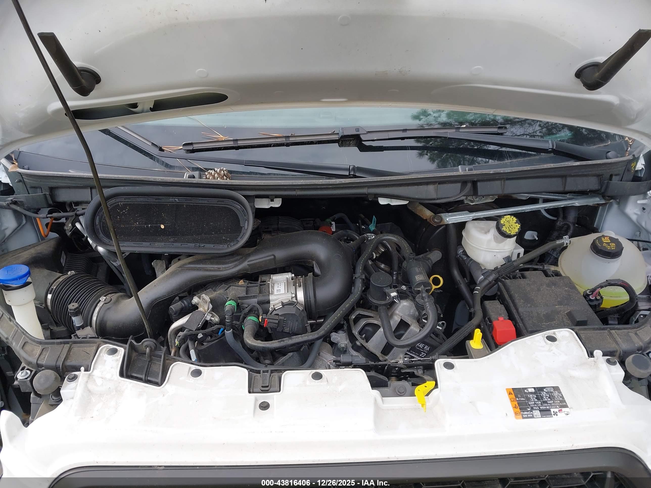 FORD TRANSIT-250 image 10