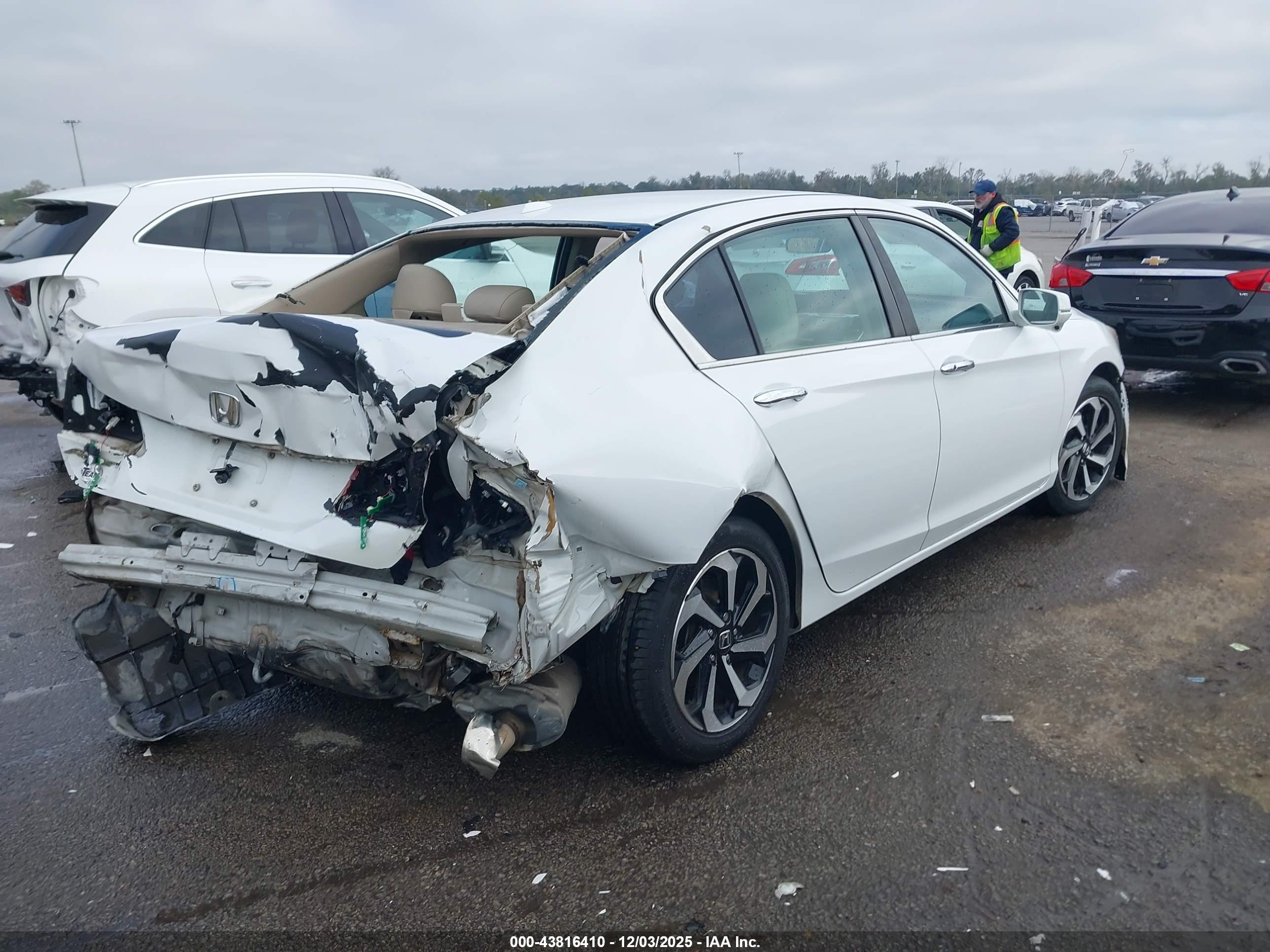 HONDA ACCORD image 4