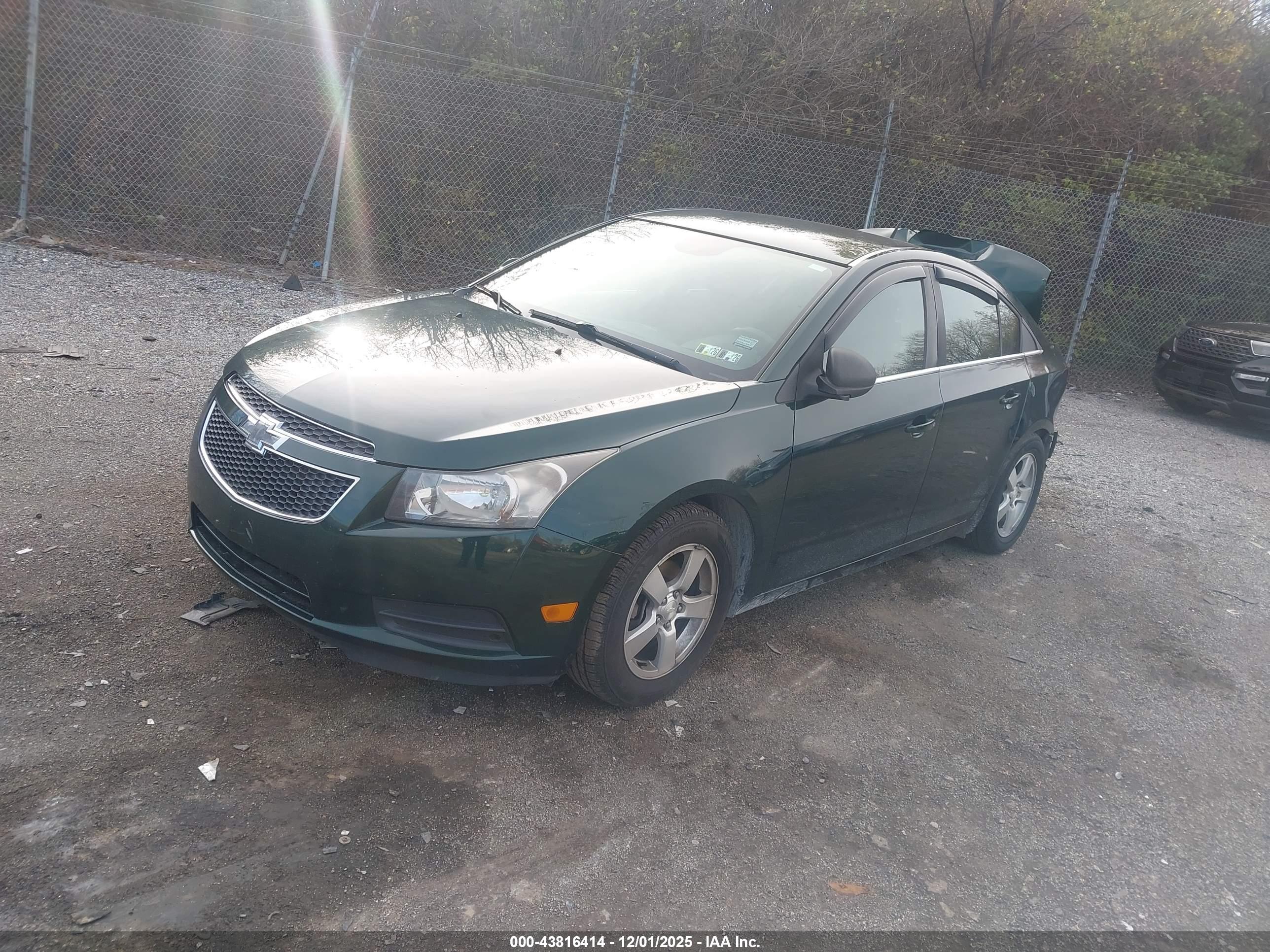 CHEVROLET CRUZE image 2