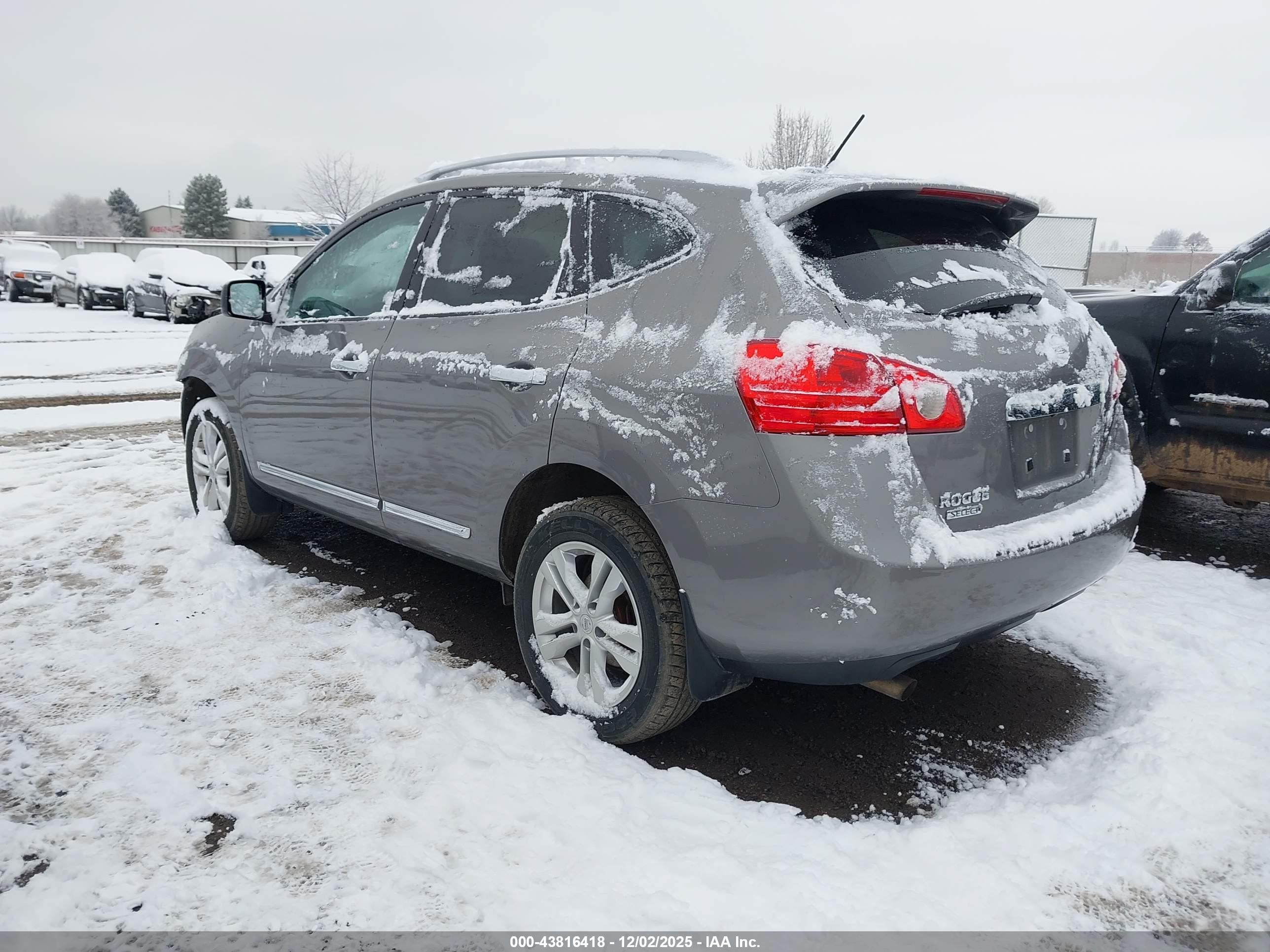 NISSAN ROGUE image 3