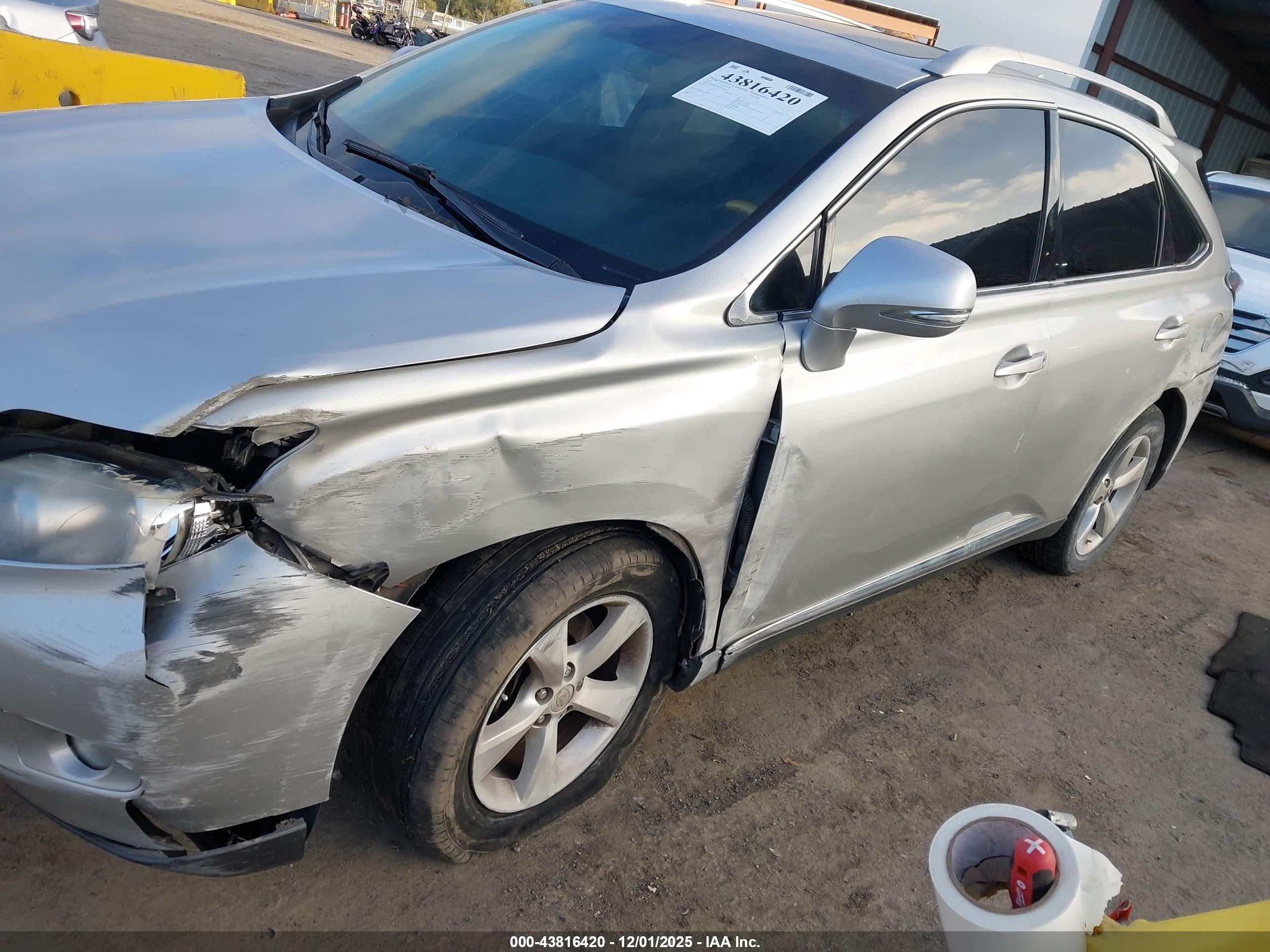 LEXUS RX image 6