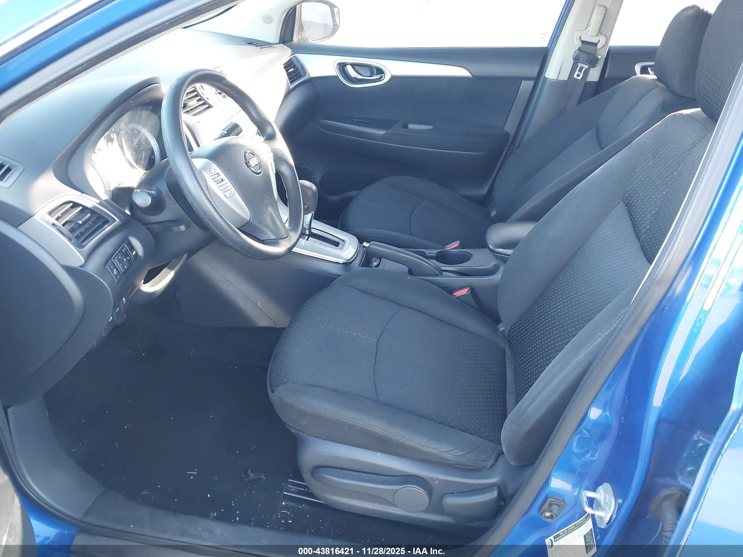 NISSAN SENTRA image 5