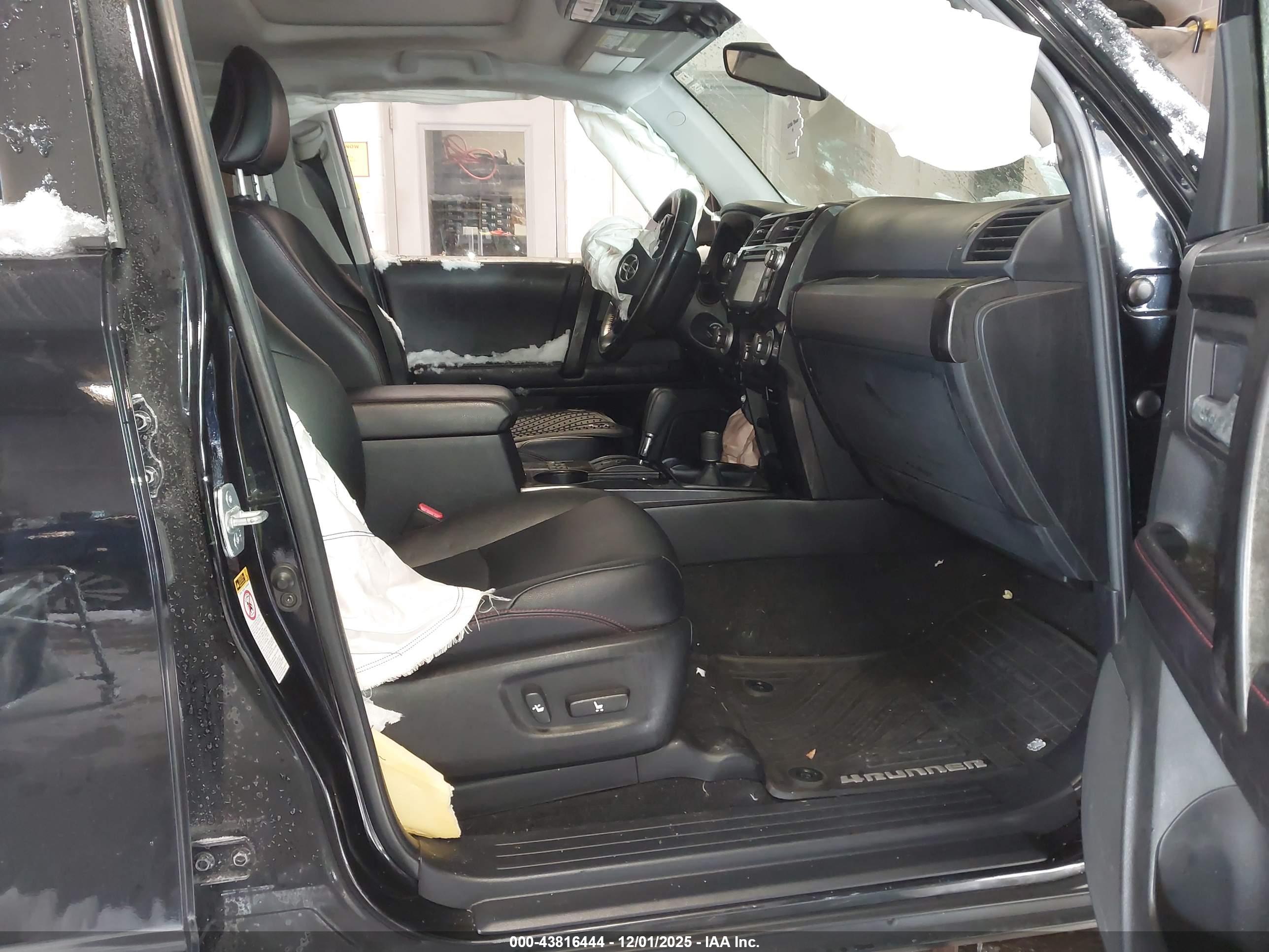 TOYOTA 4RUNNER image 5