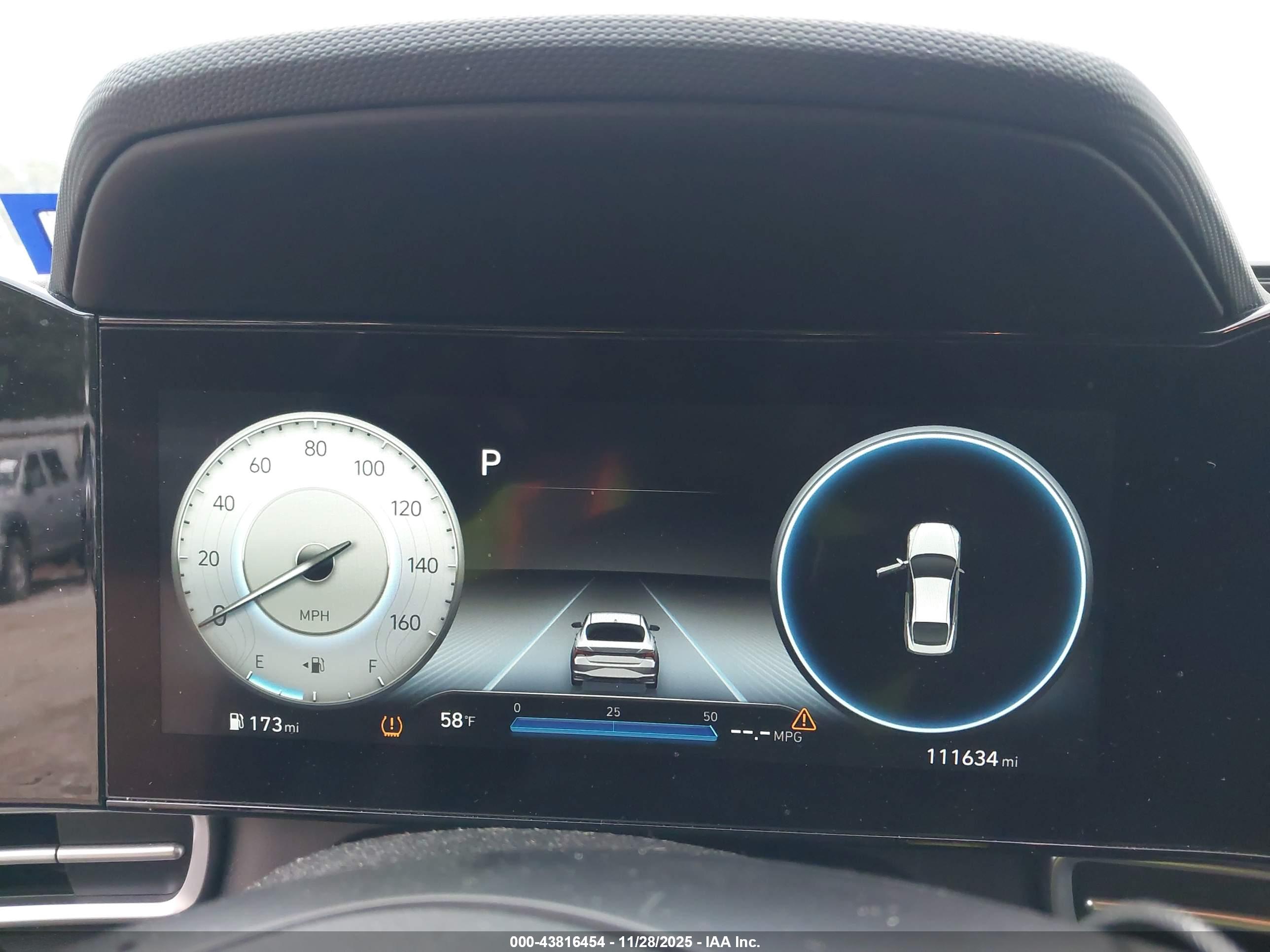 HYUNDAI ELANTRA image 7