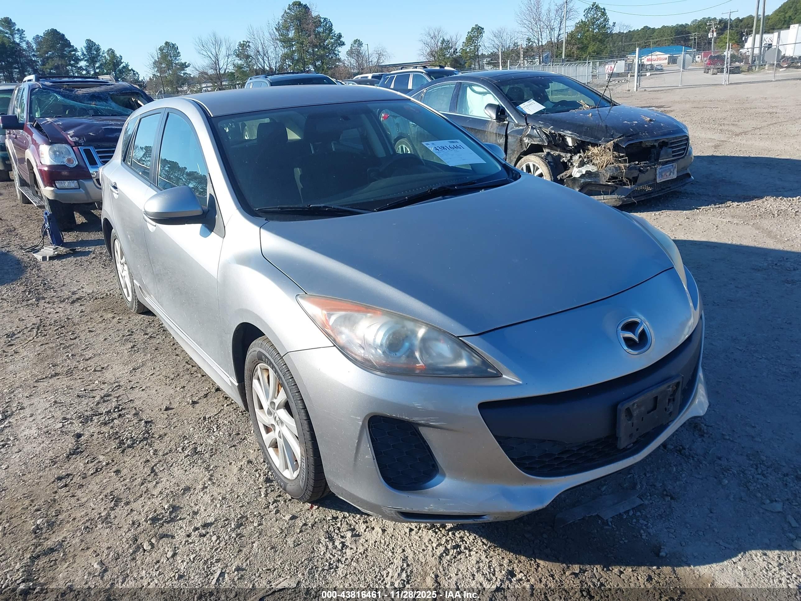 MAZDA MAZDA3 image 6
