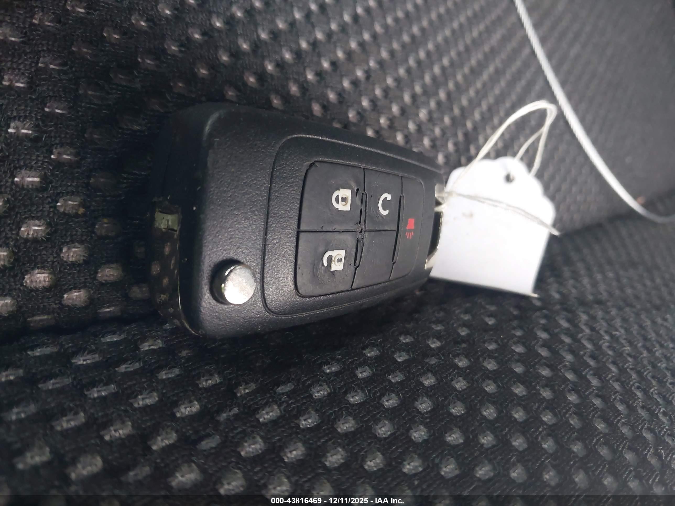 GMC TERRAIN image 11