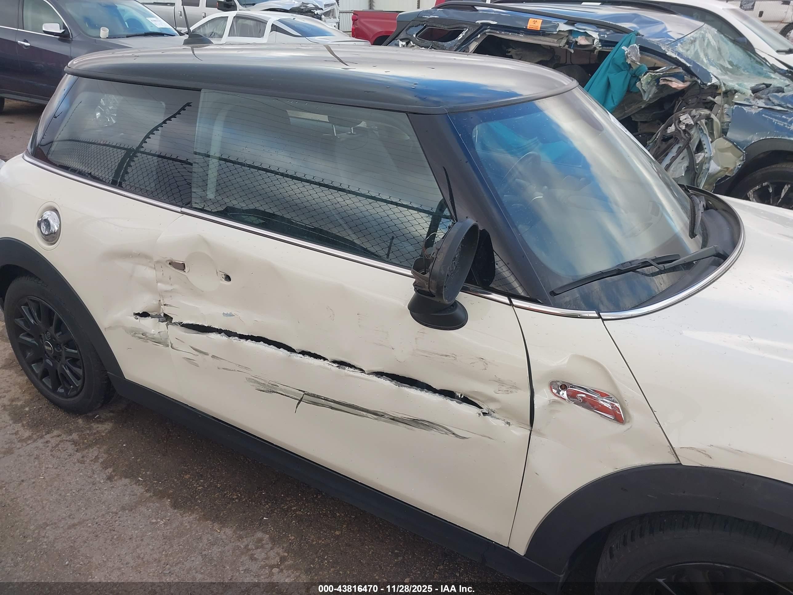 MINI HARDTOP image 6