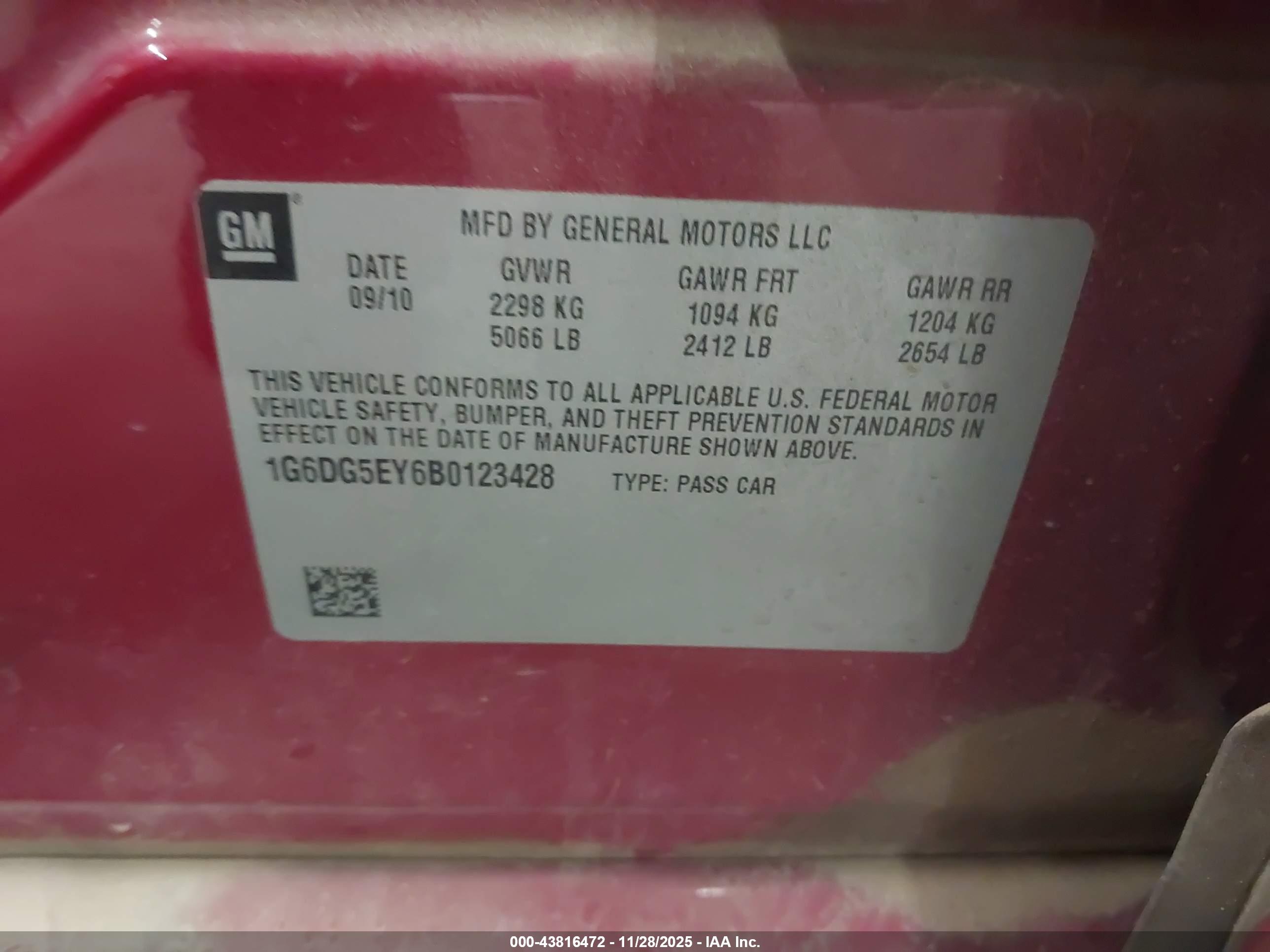 CADILLAC CTS image 9