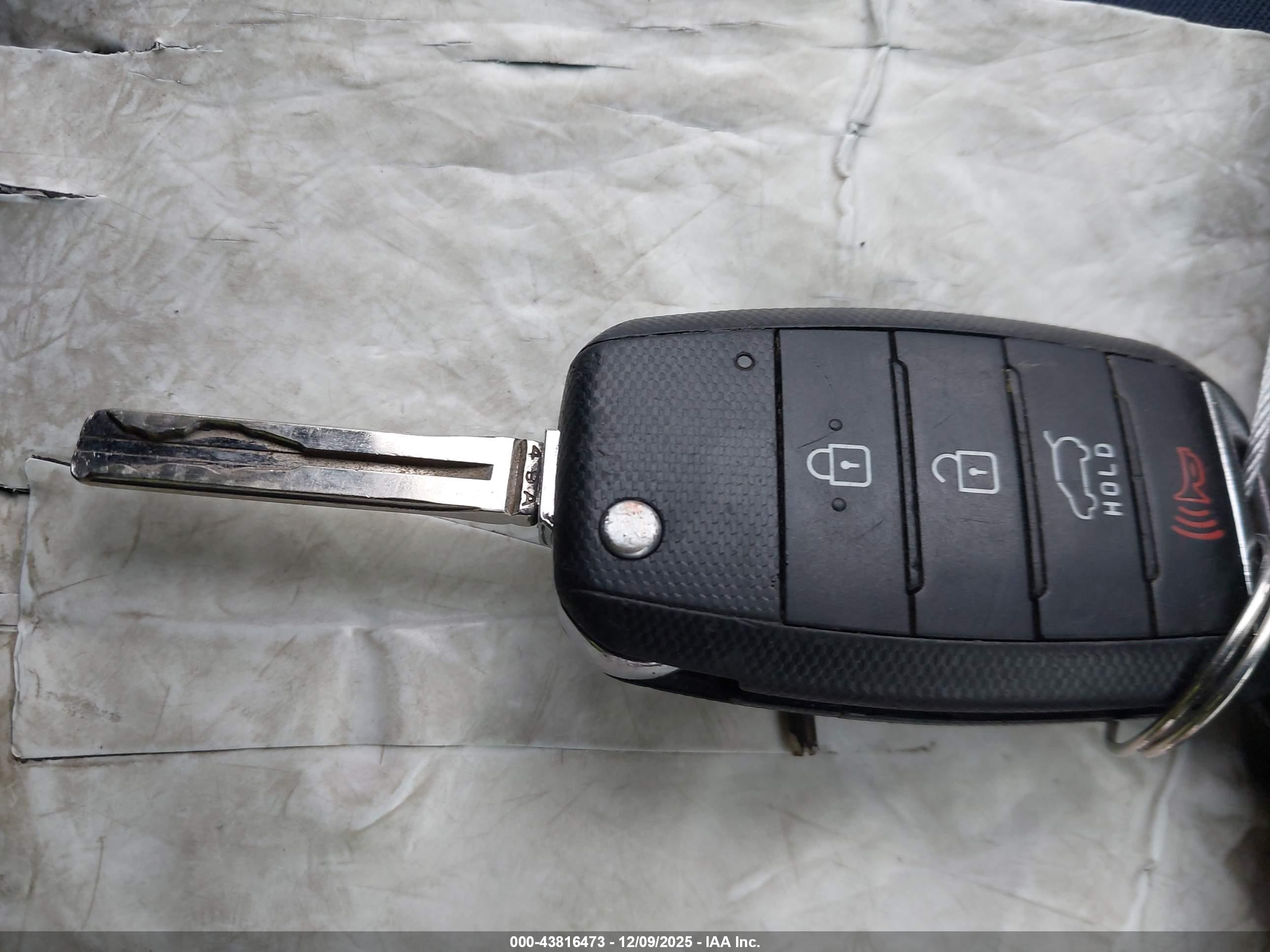 KIA SPORTAGE image 11