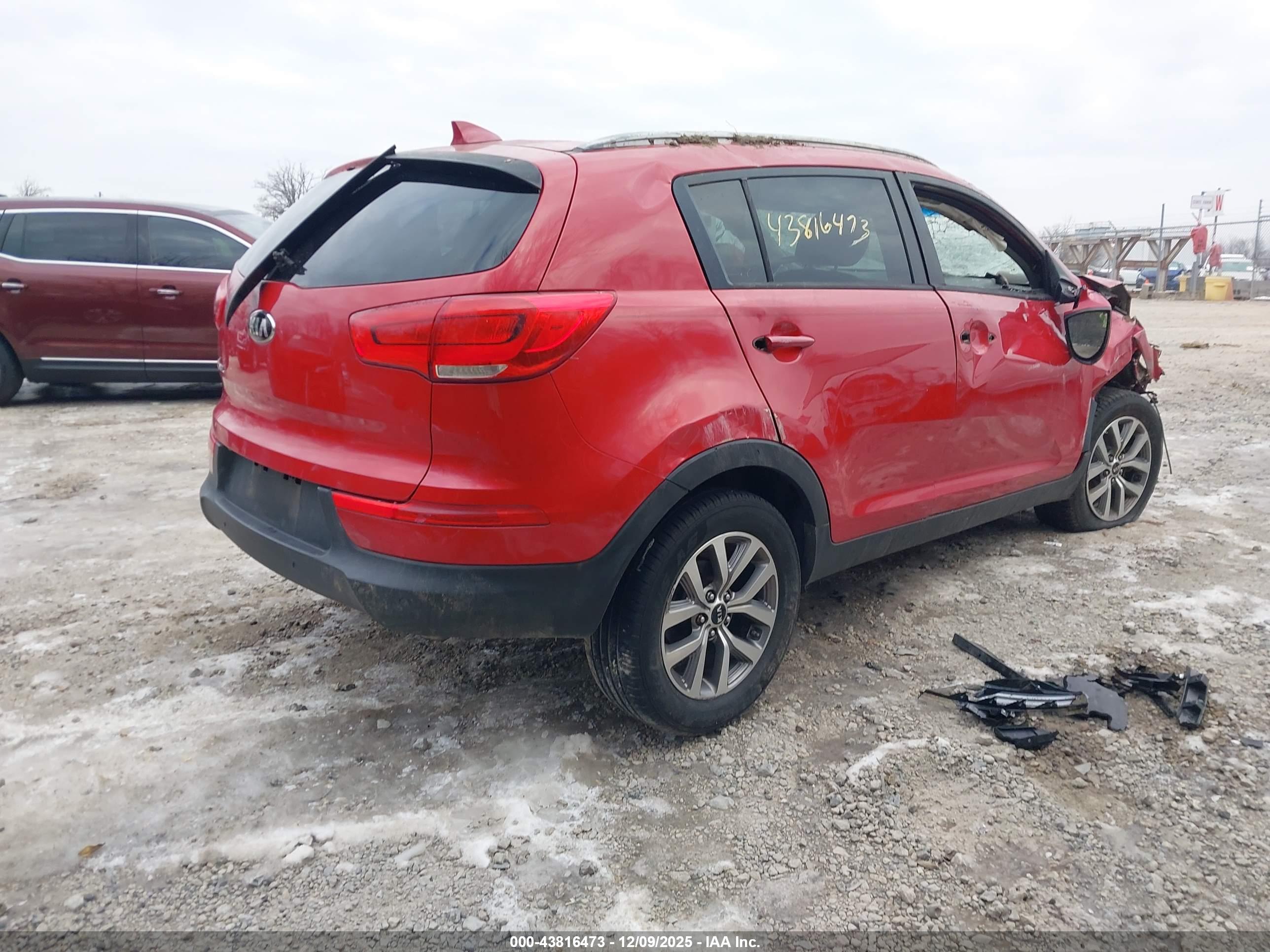 KIA SPORTAGE image 4