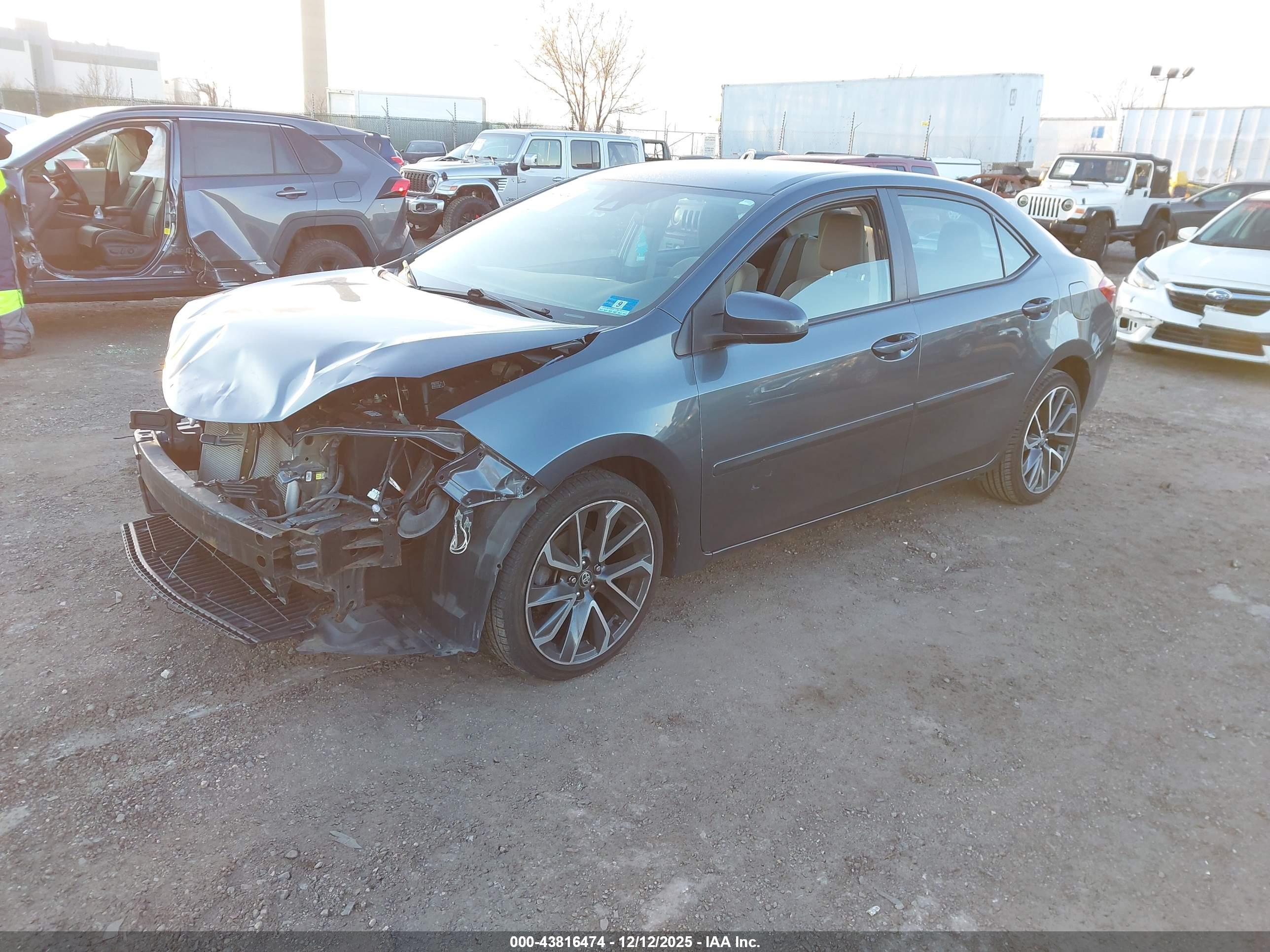 TOYOTA COROLLA image 2