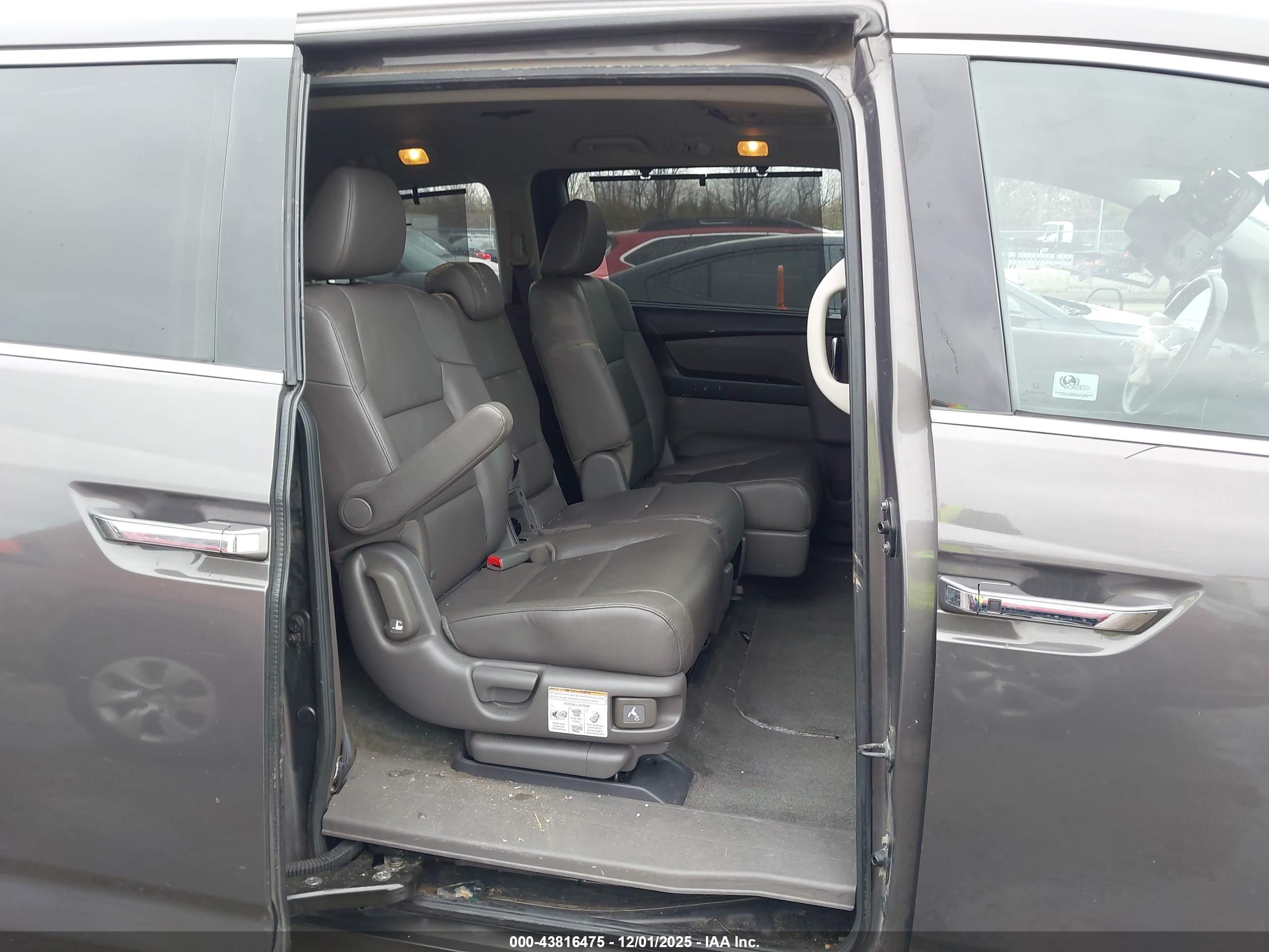 HONDA ODYSSEY image 8