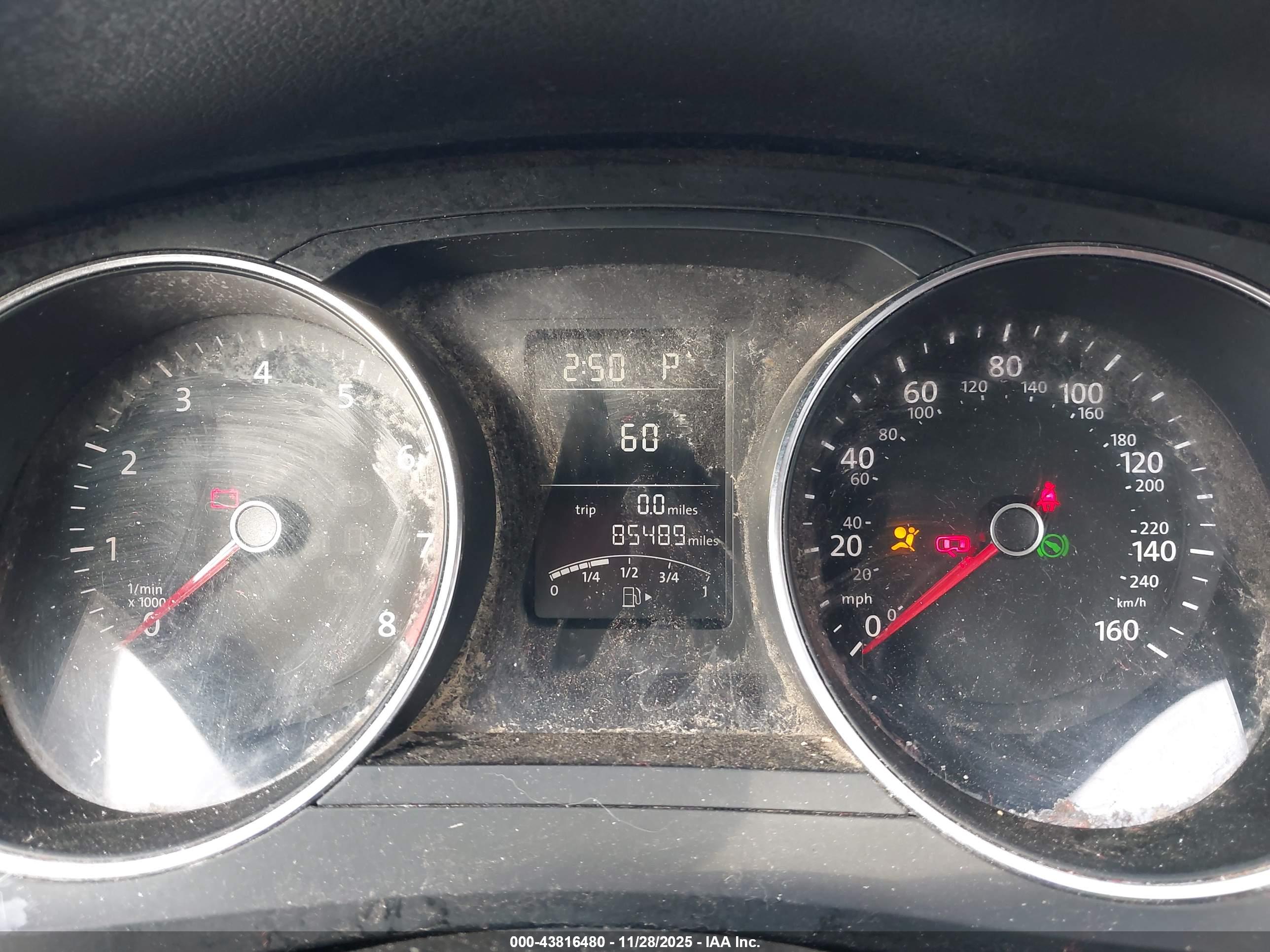 VOLKSWAGEN JETTA image 7
