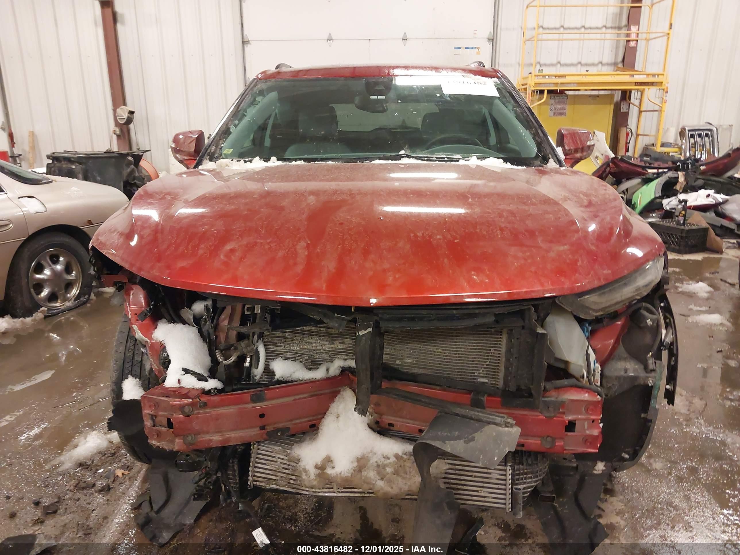 CHEVROLET BLAZER image 6
