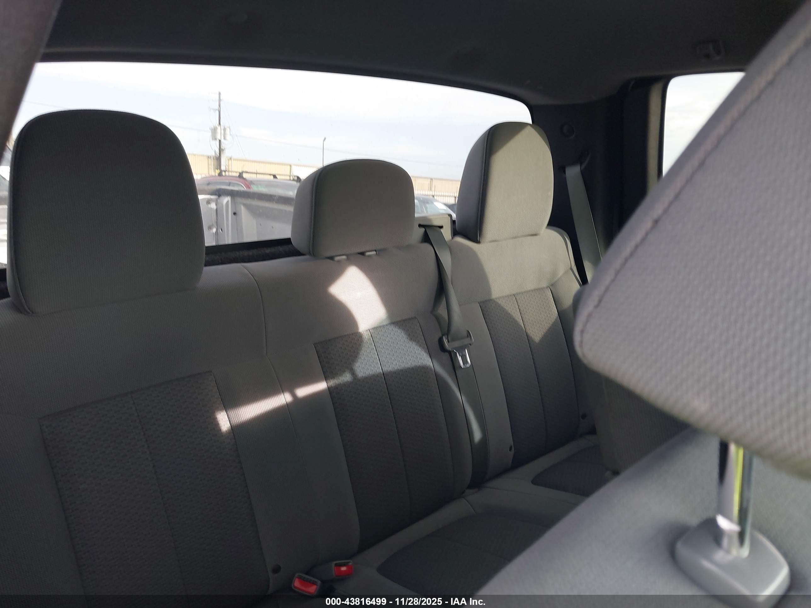 FORD F-150 image 8