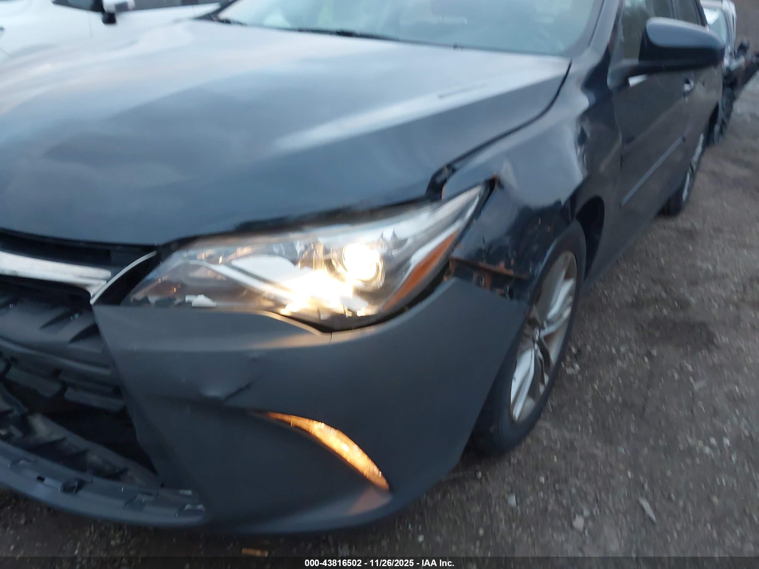 TOYOTA CAMRY image 6