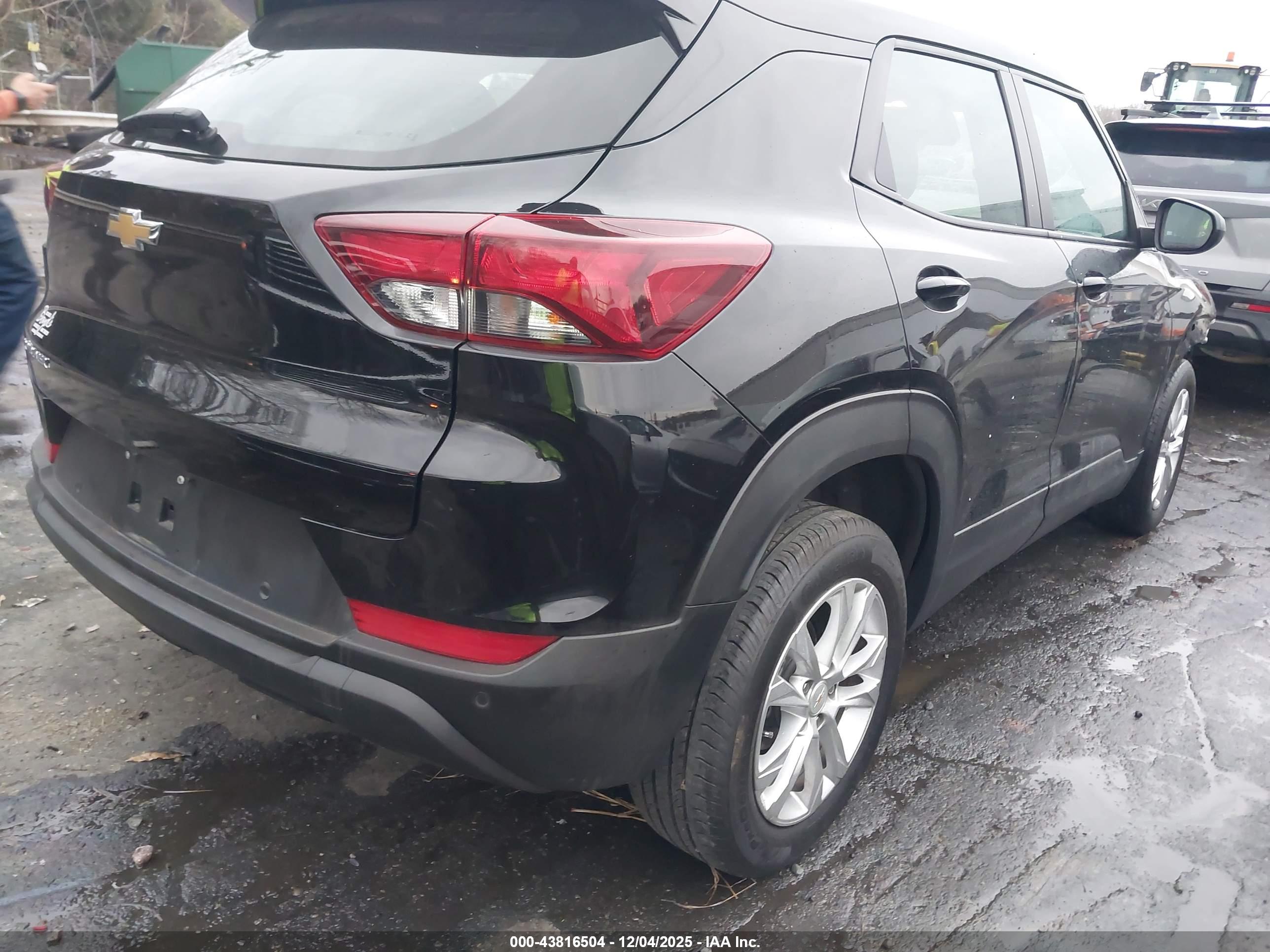 CHEVROLET TRAILBLAZER image 4
