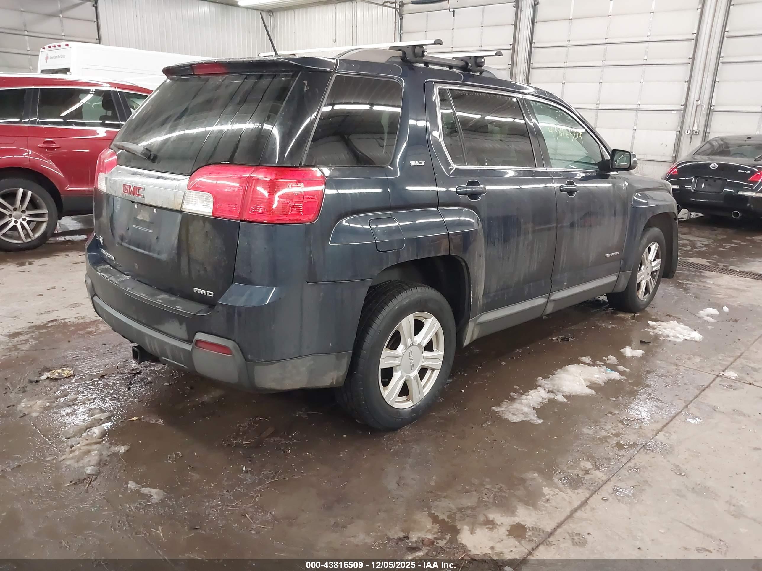 GMC TERRAIN image 4