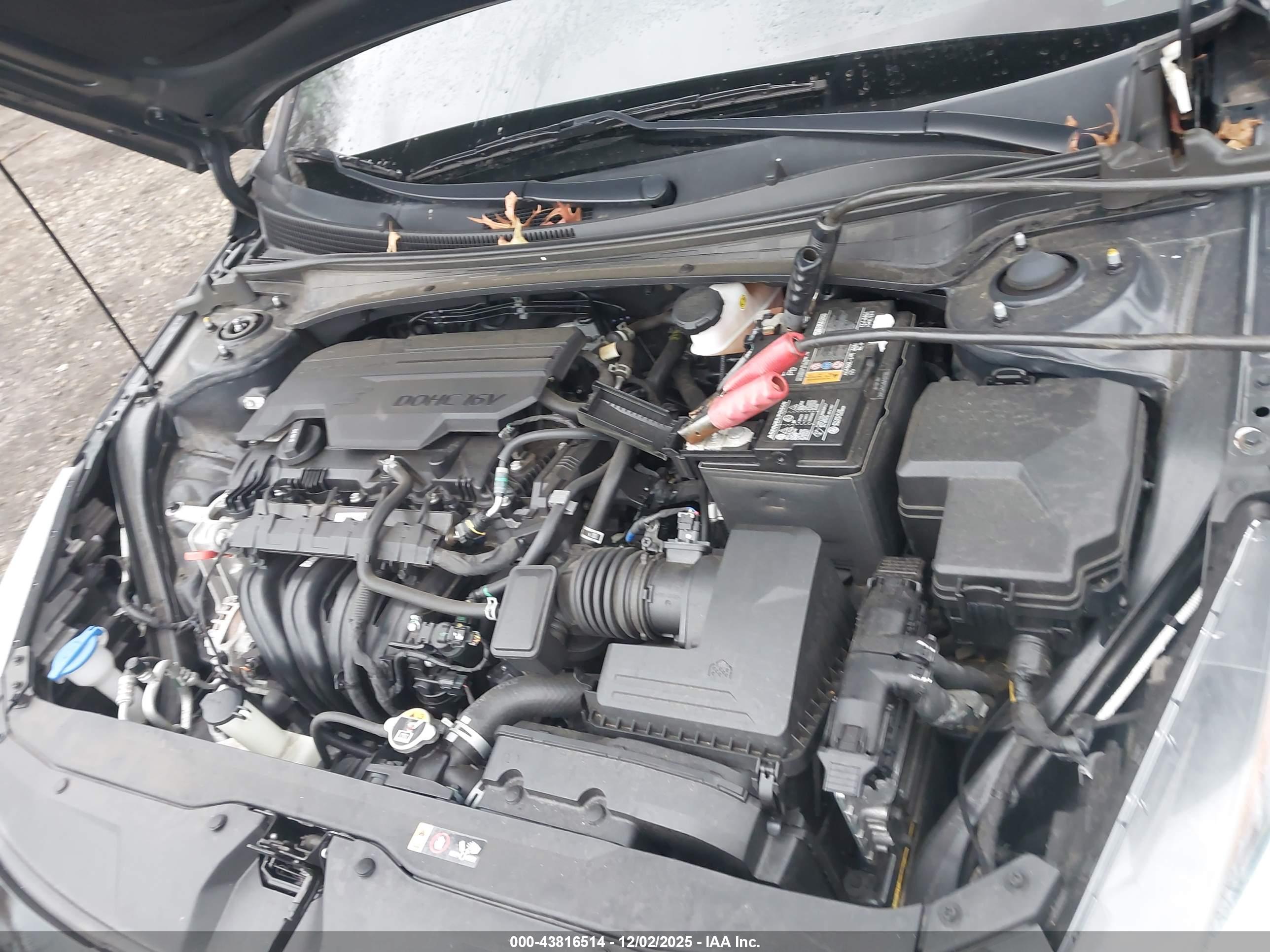 HYUNDAI ELANTRA image 10