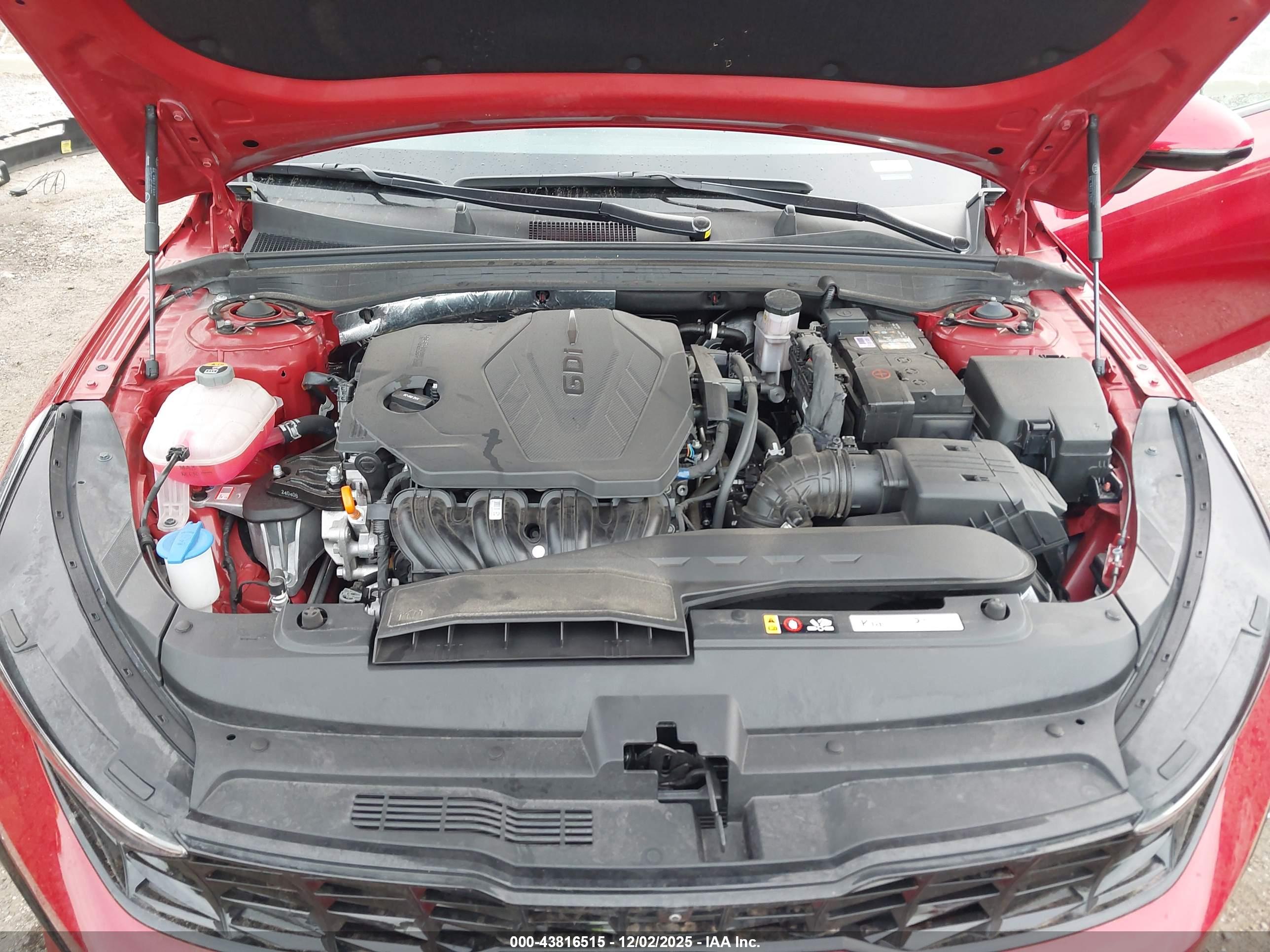 KIA K5 image 10