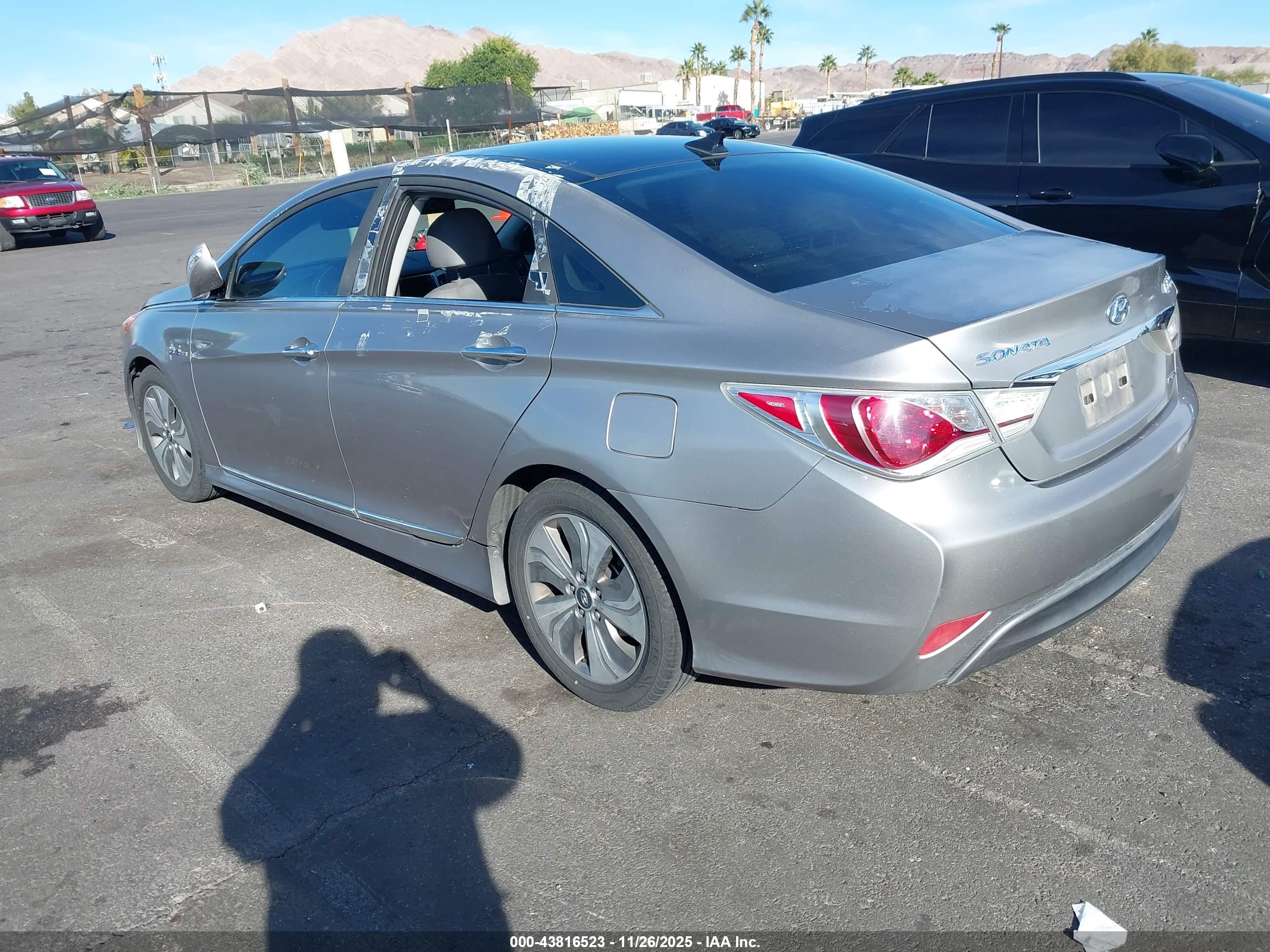 HYUNDAI SONATA image 3