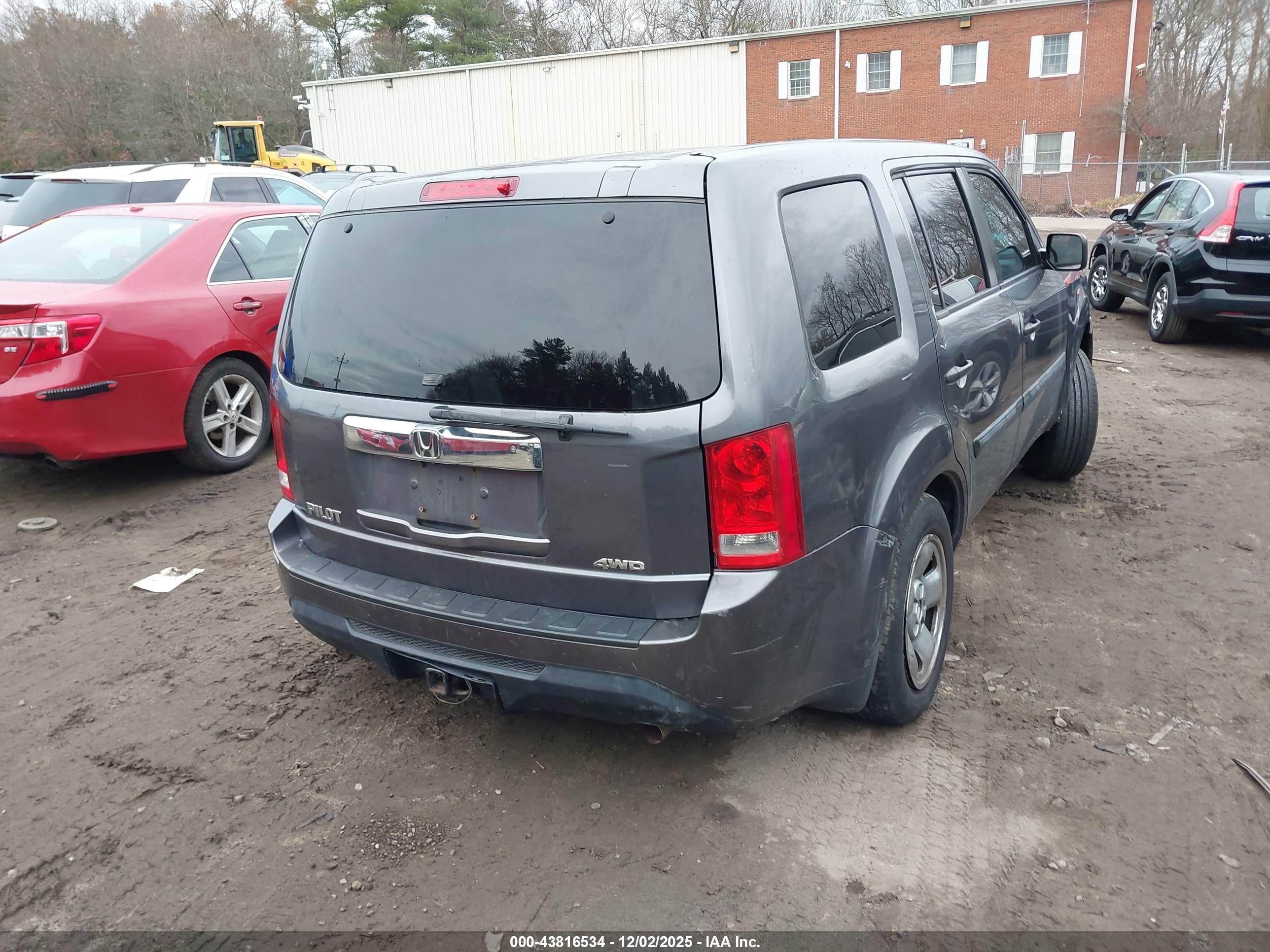 HONDA PILOT image 4